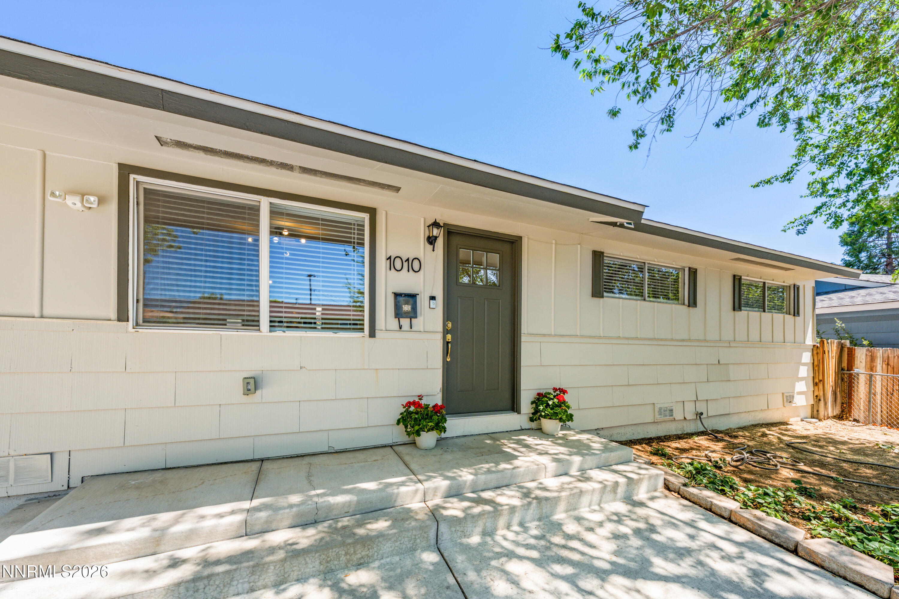 1010 Casa Loma Drive