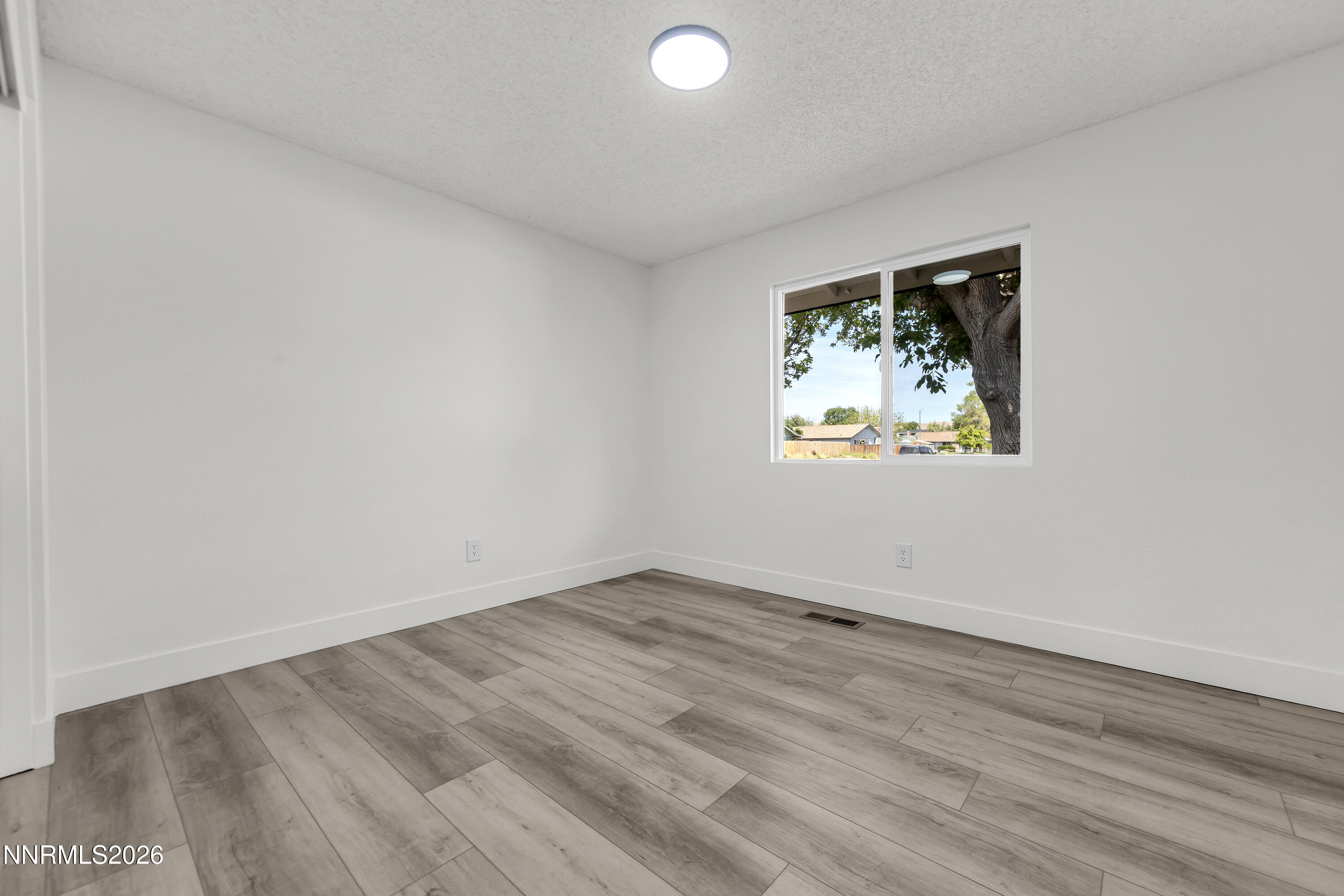 913 Glen Molly Drive