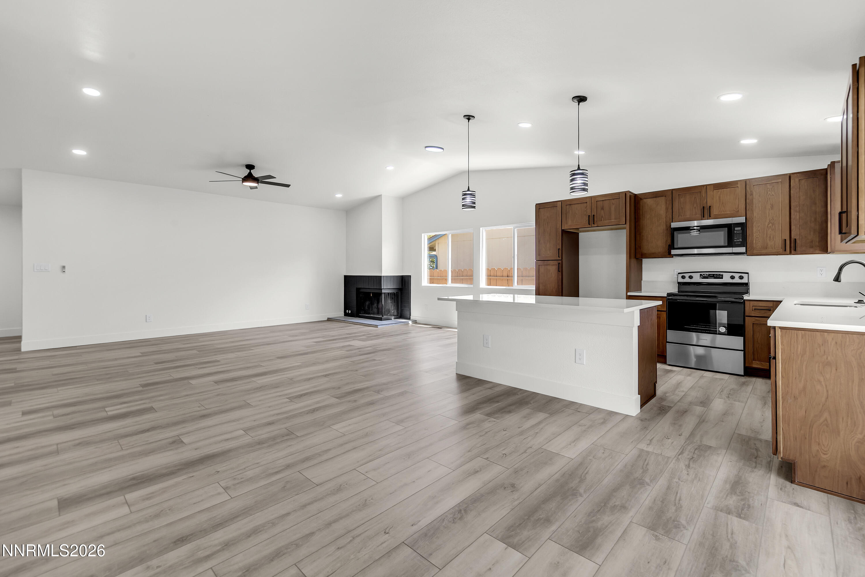913 Glen Molly Drive