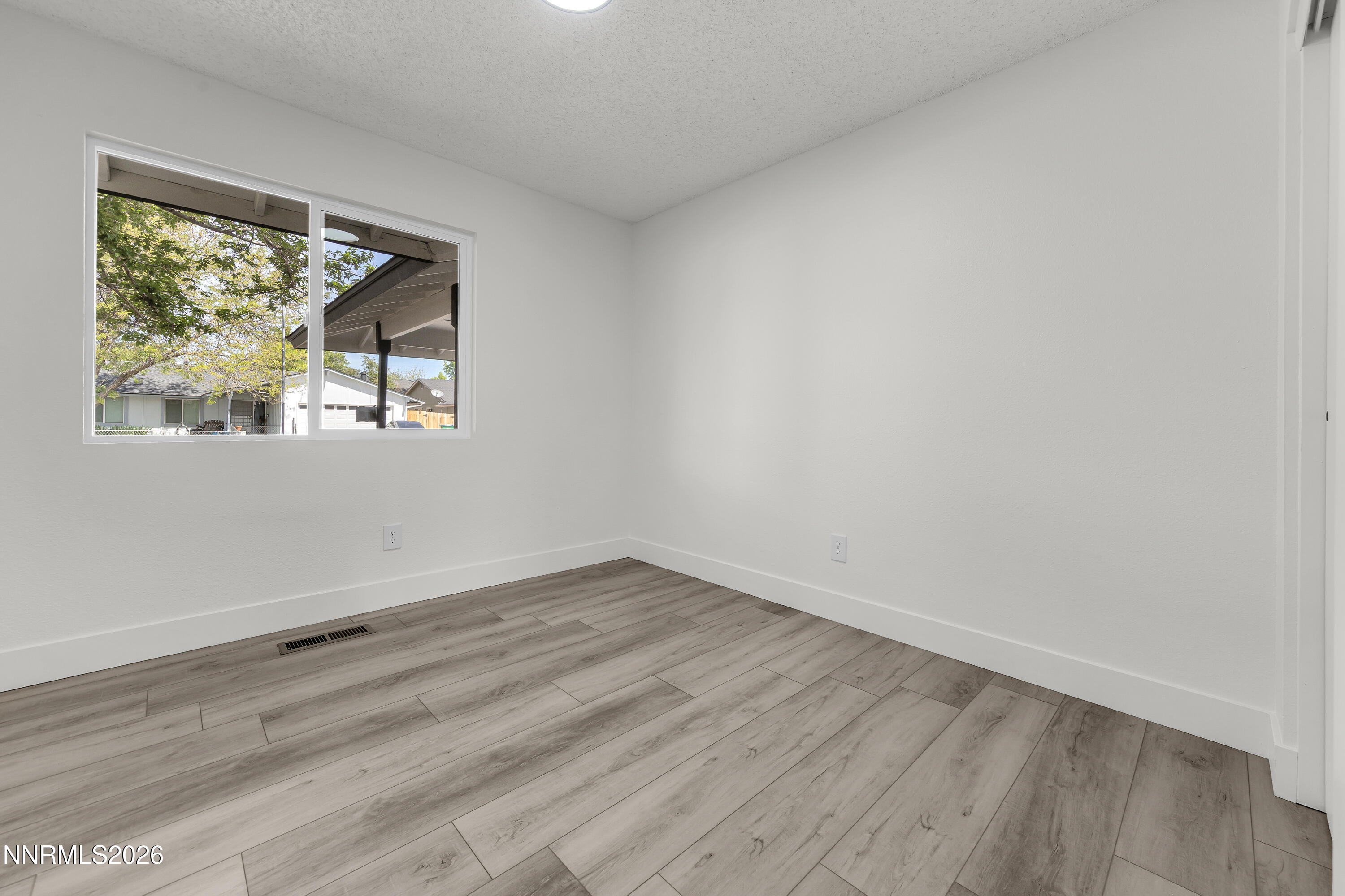 913 Glen Molly Drive