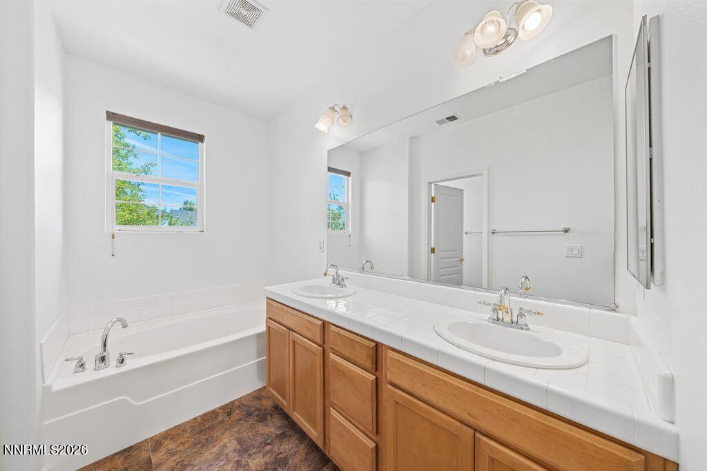 1642 W Minden Village Loop