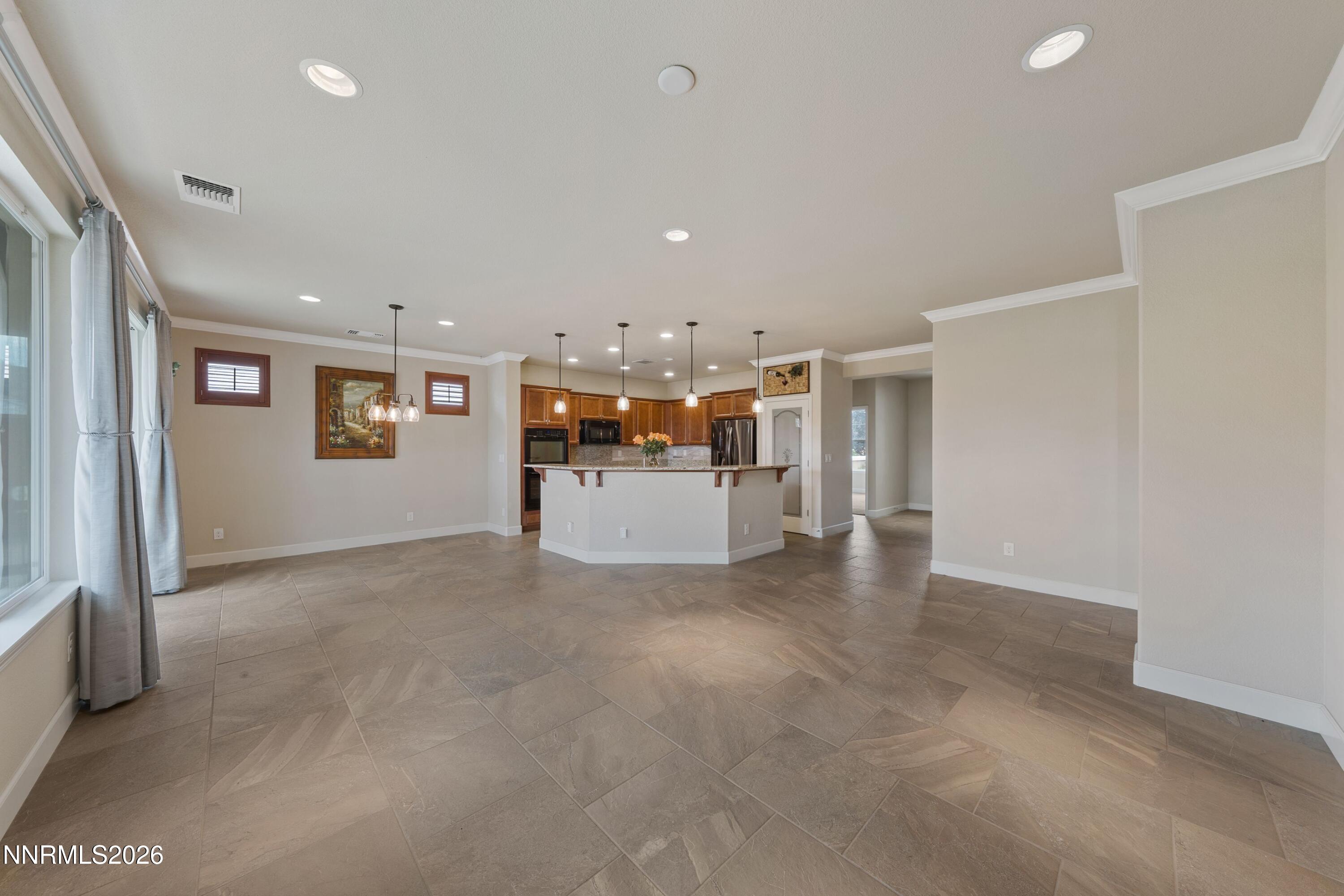 9182 Kenton Trail