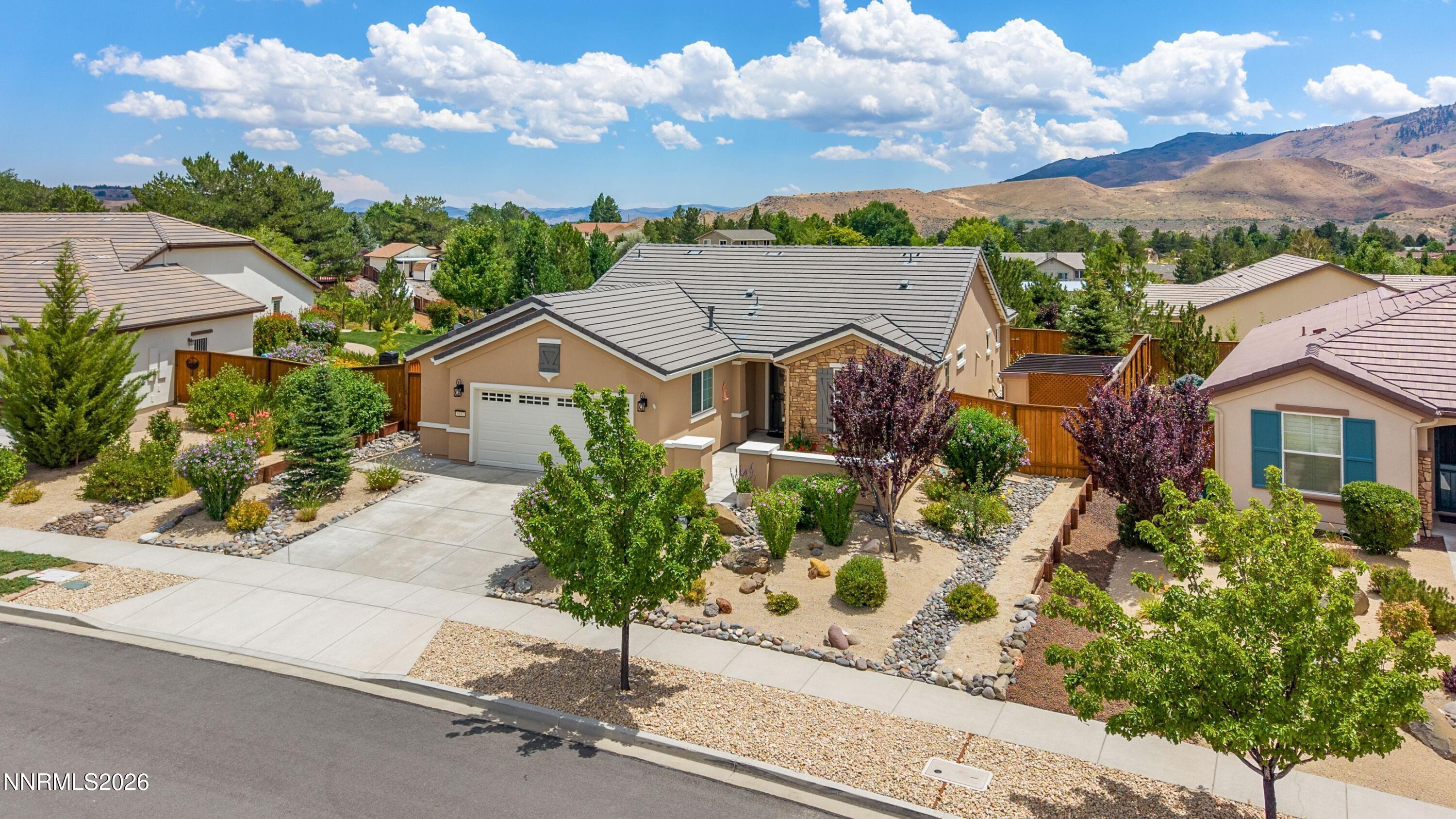 9182 Kenton Trail