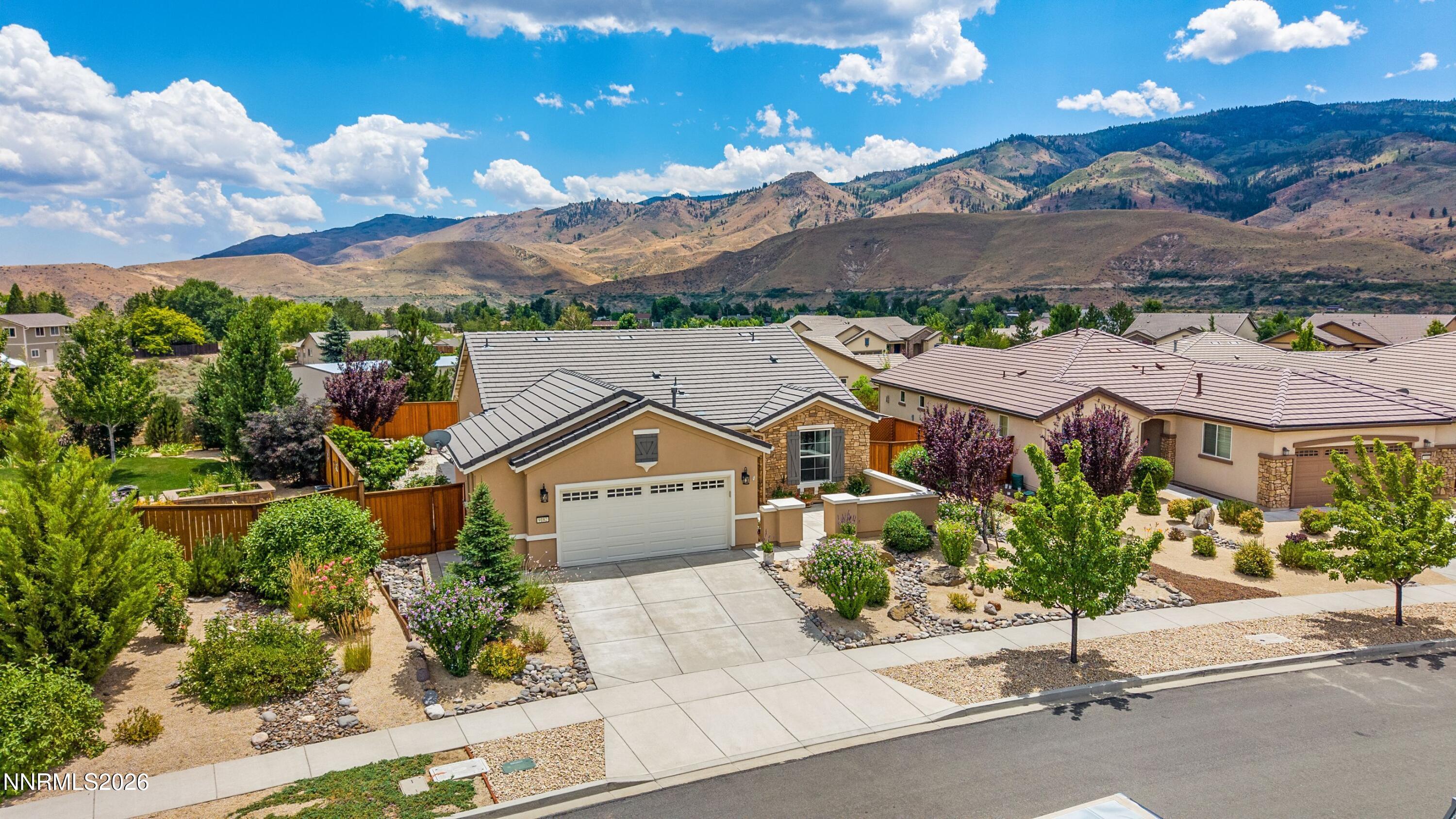 9182 Kenton Trail