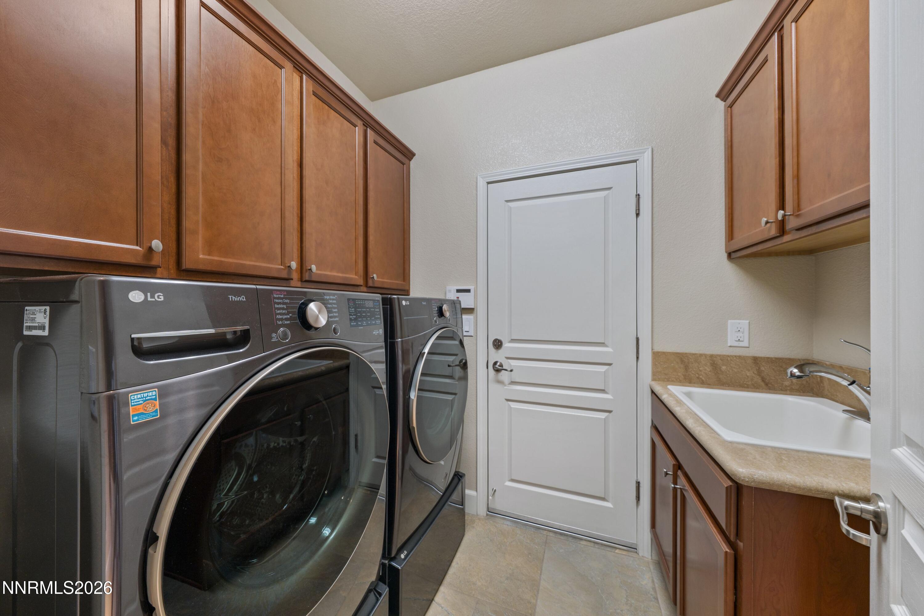 9182 Kenton Trail