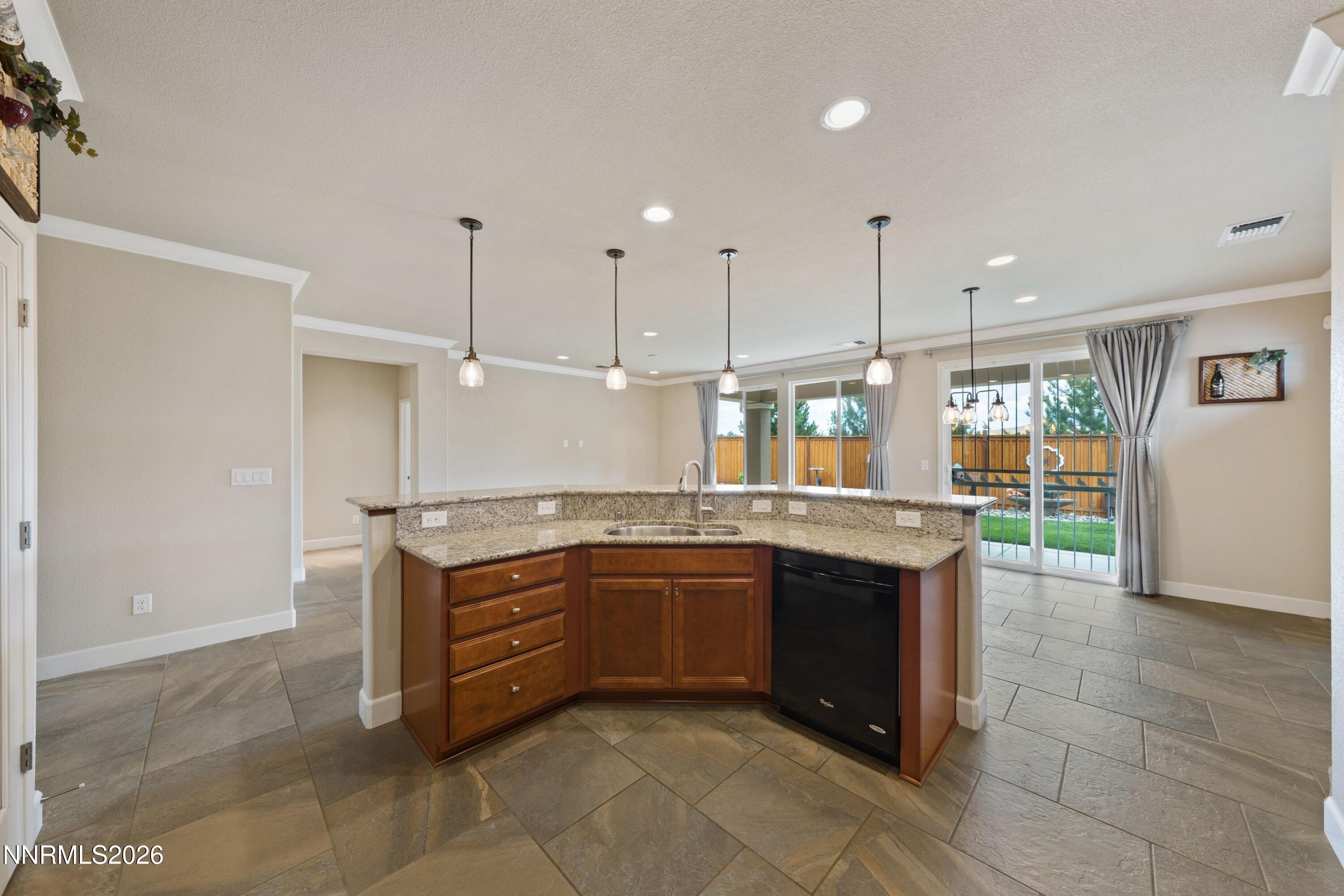 9182 Kenton Trail