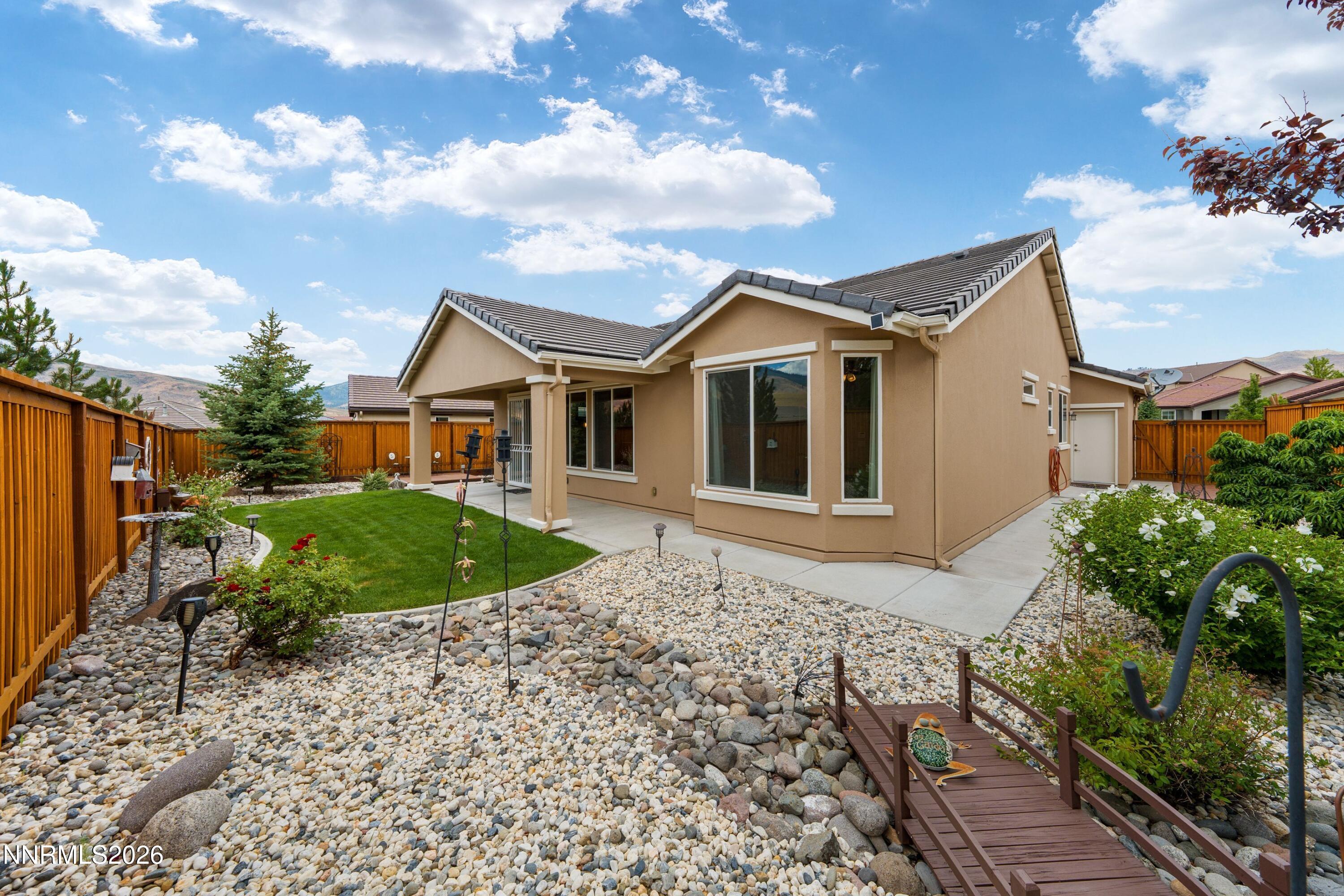 9182 Kenton Trail
