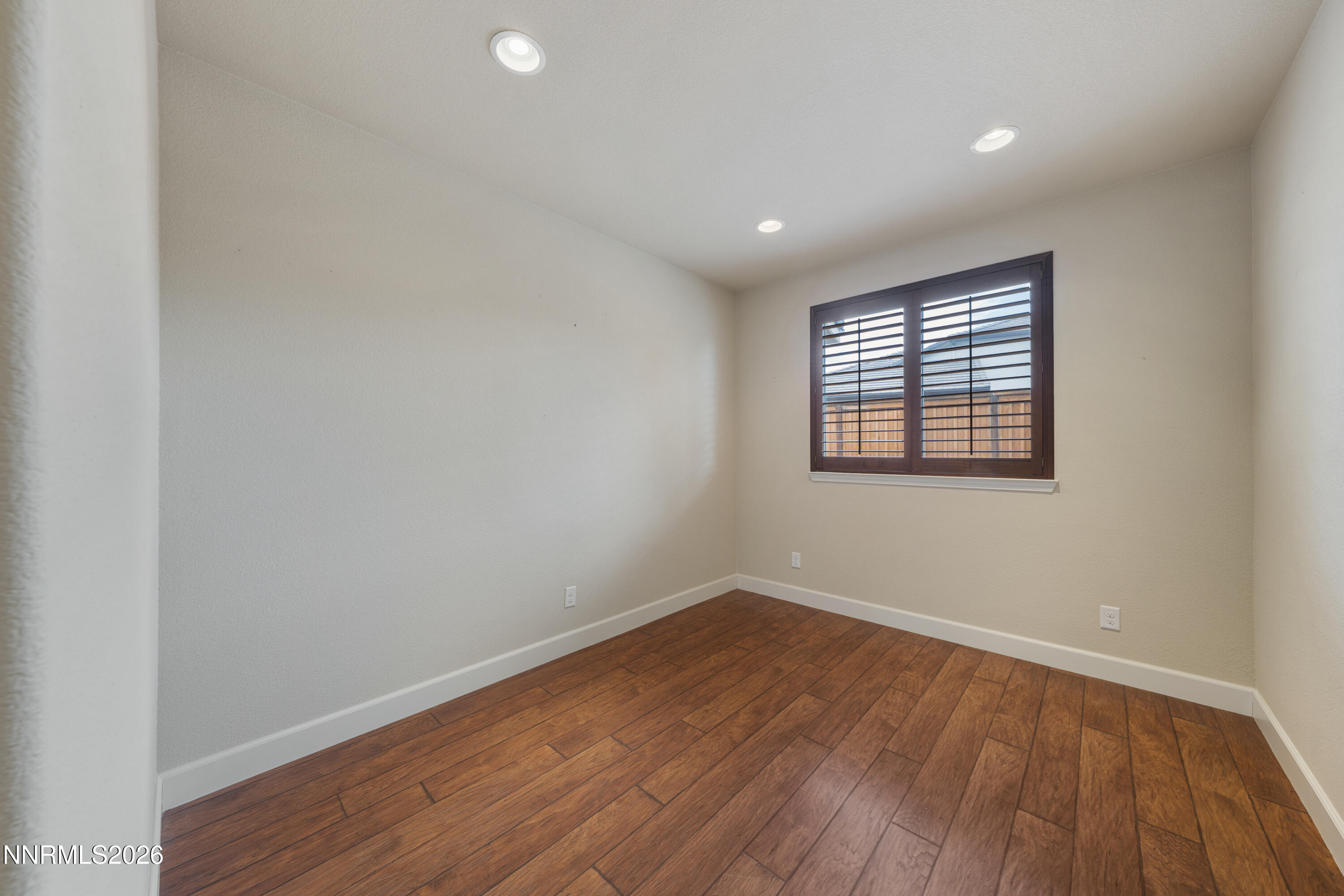 9182 Kenton Trail