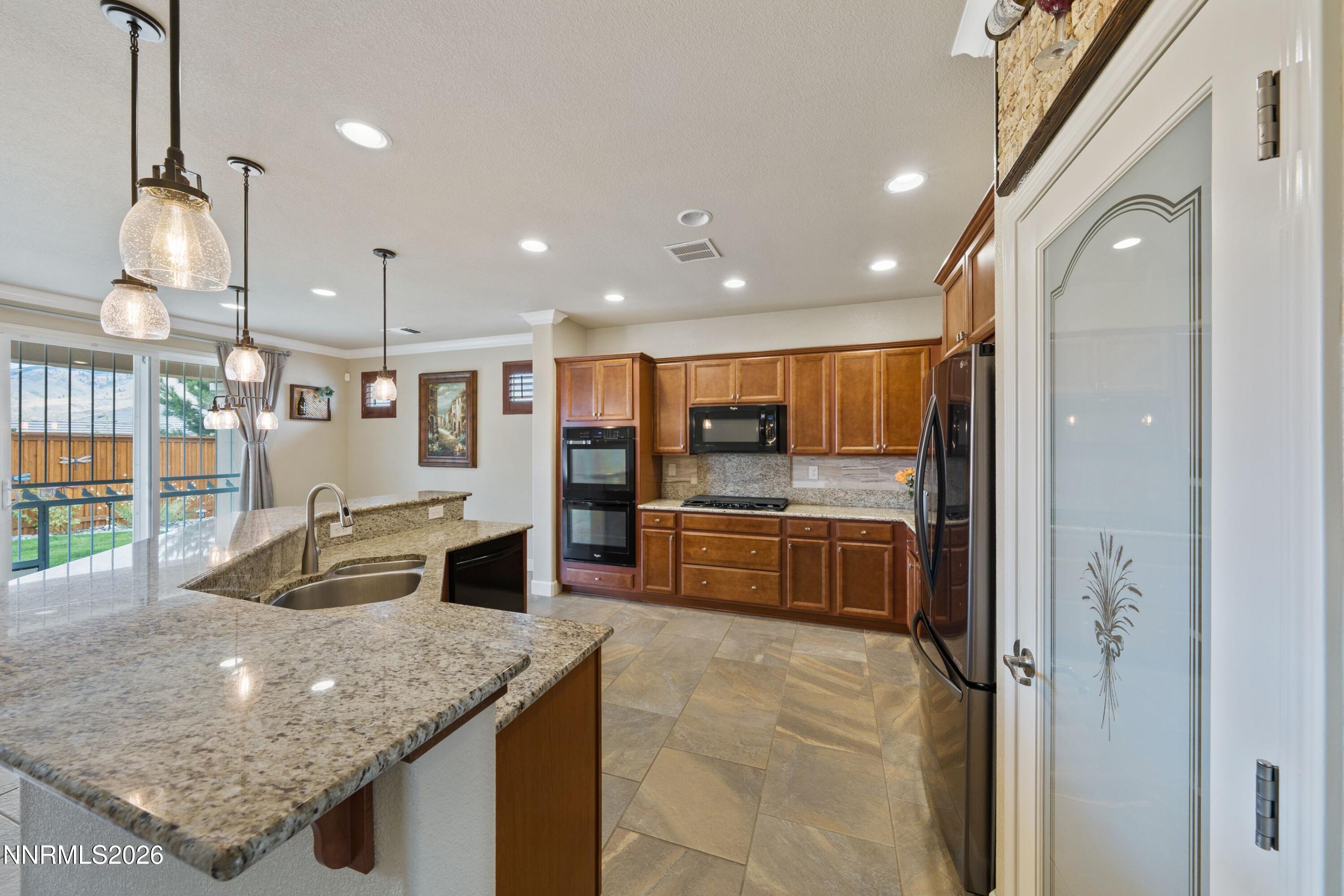 9182 Kenton Trail