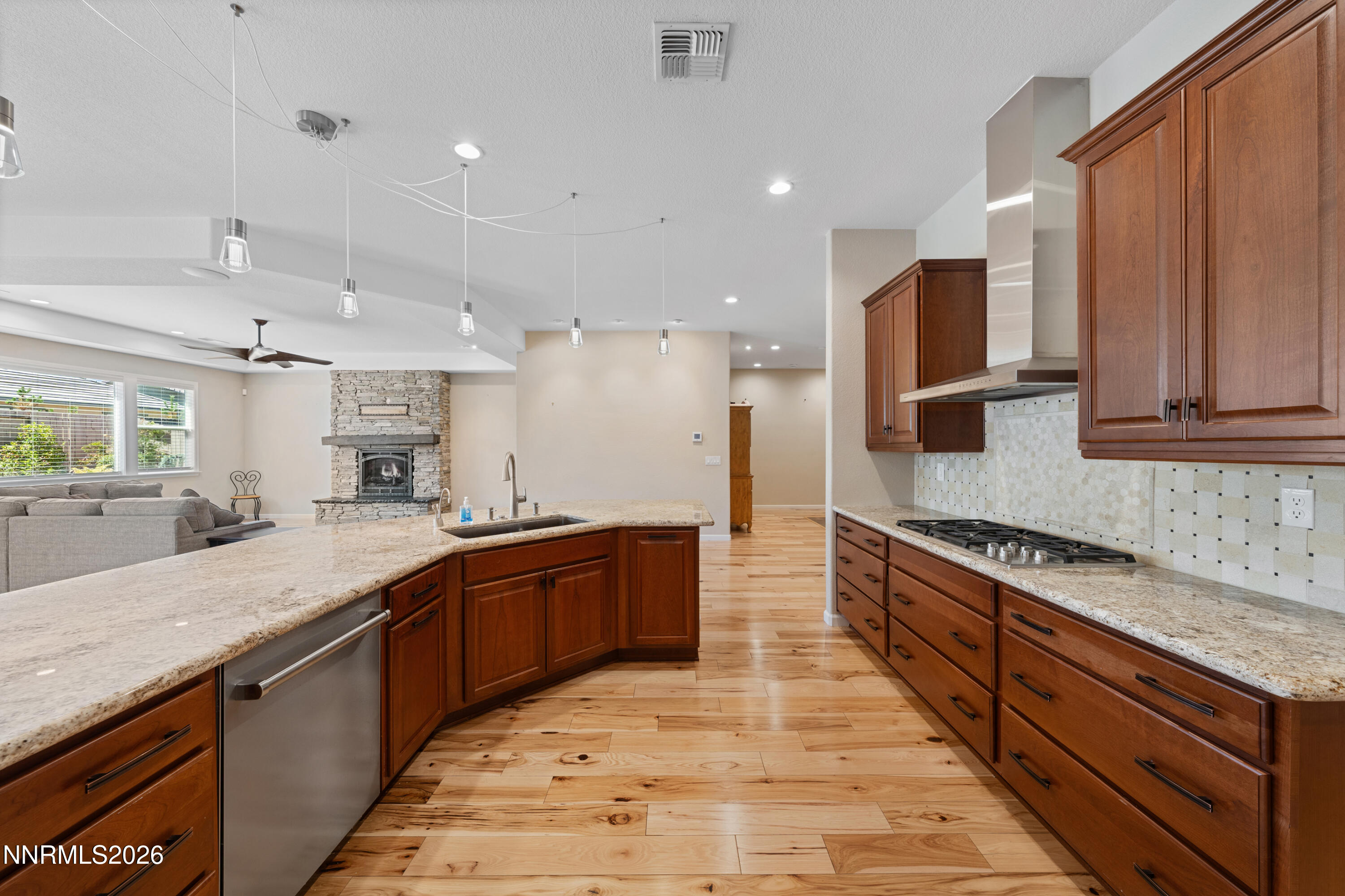9827 Dyevera Lane