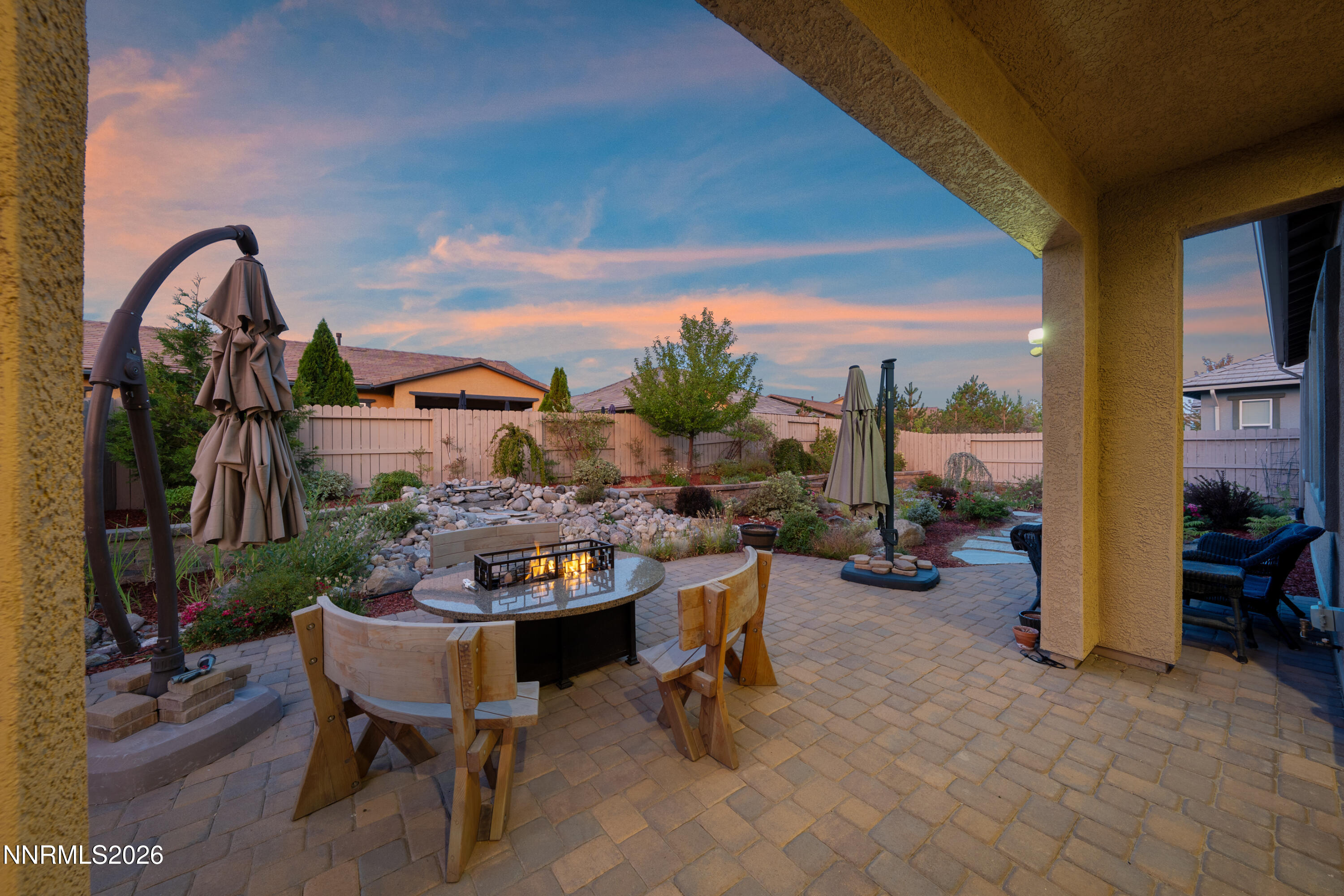 9827 Dyevera Lane
