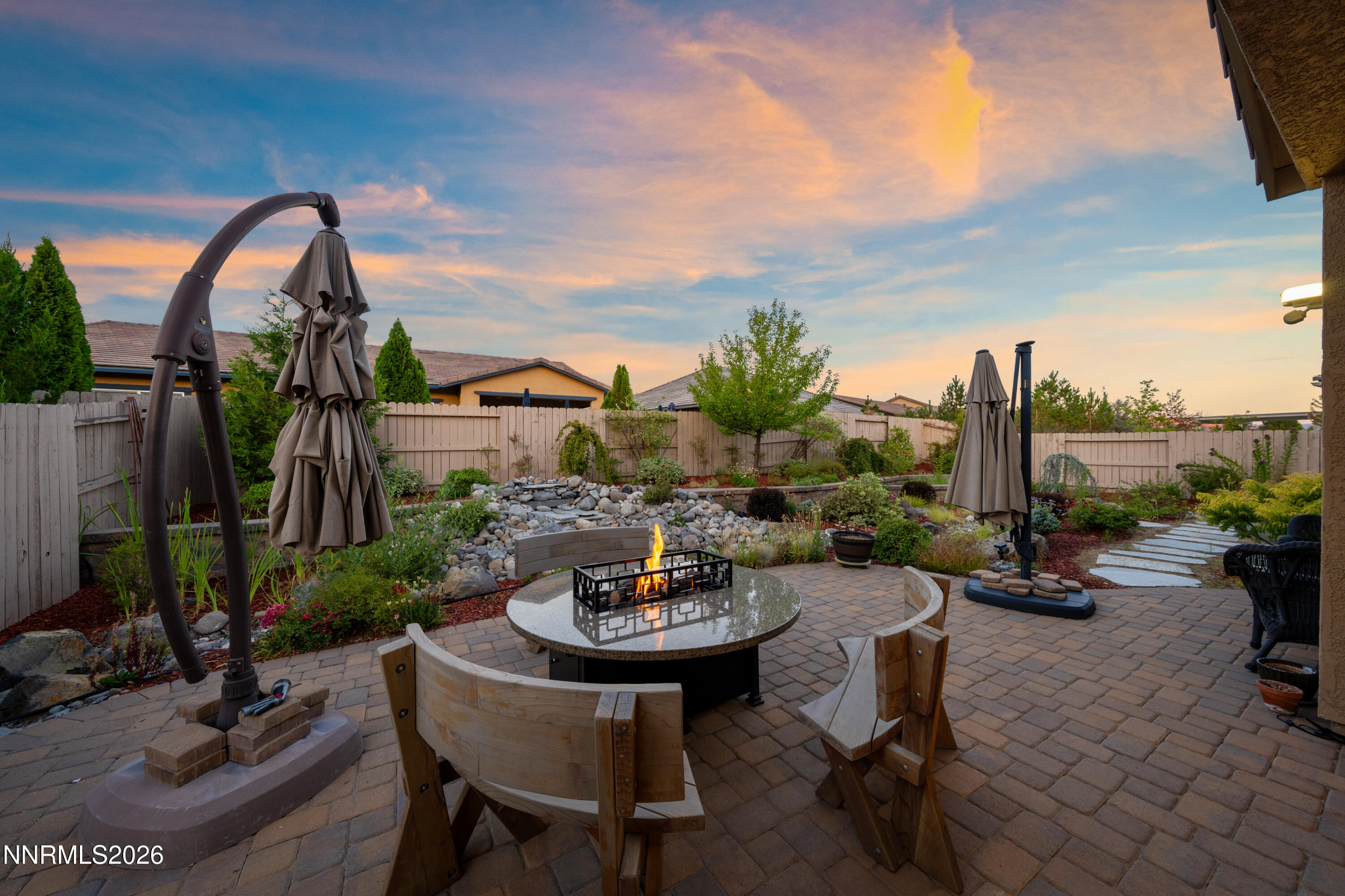 9827 Dyevera Lane