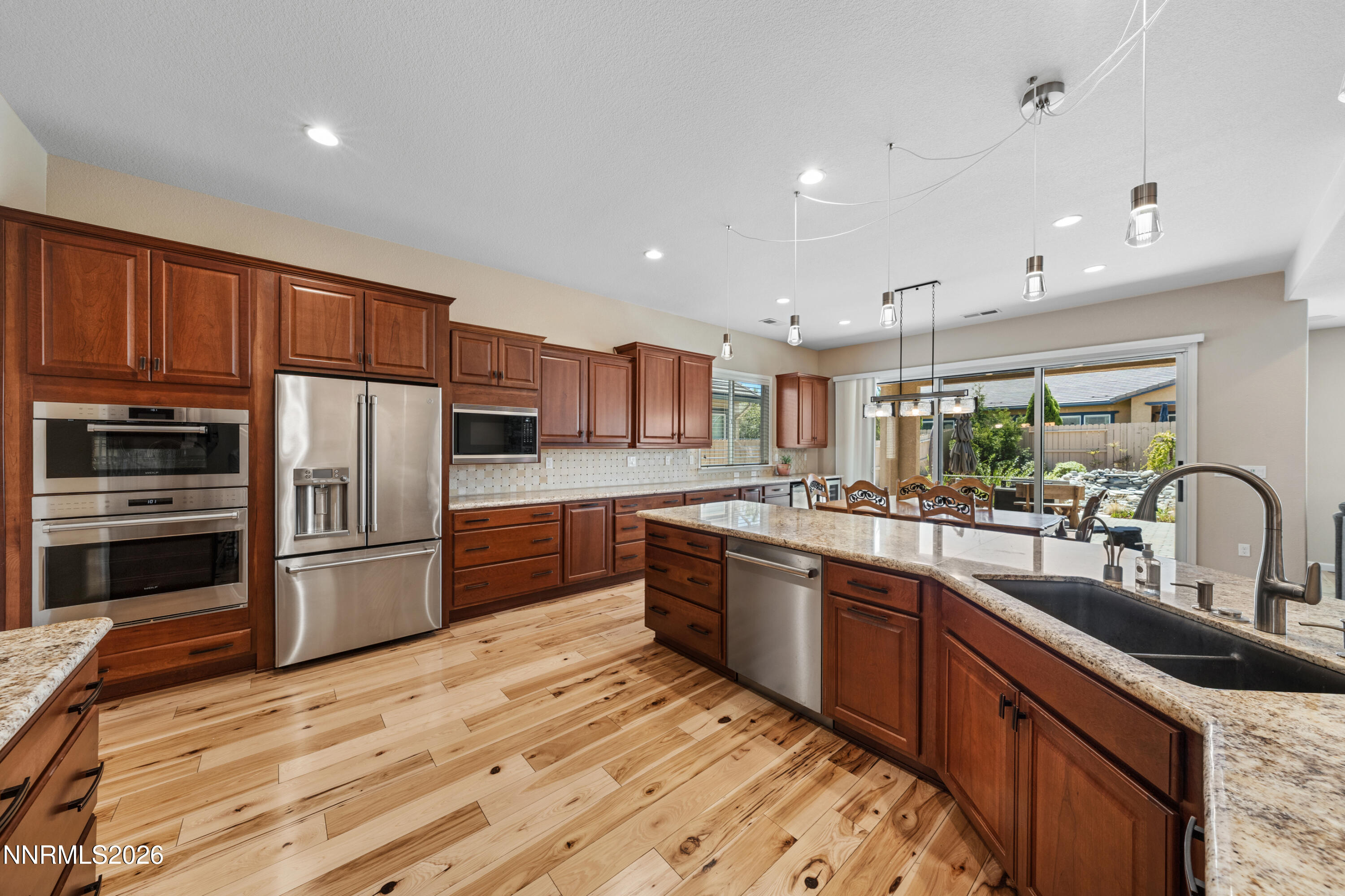 9827 Dyevera Lane