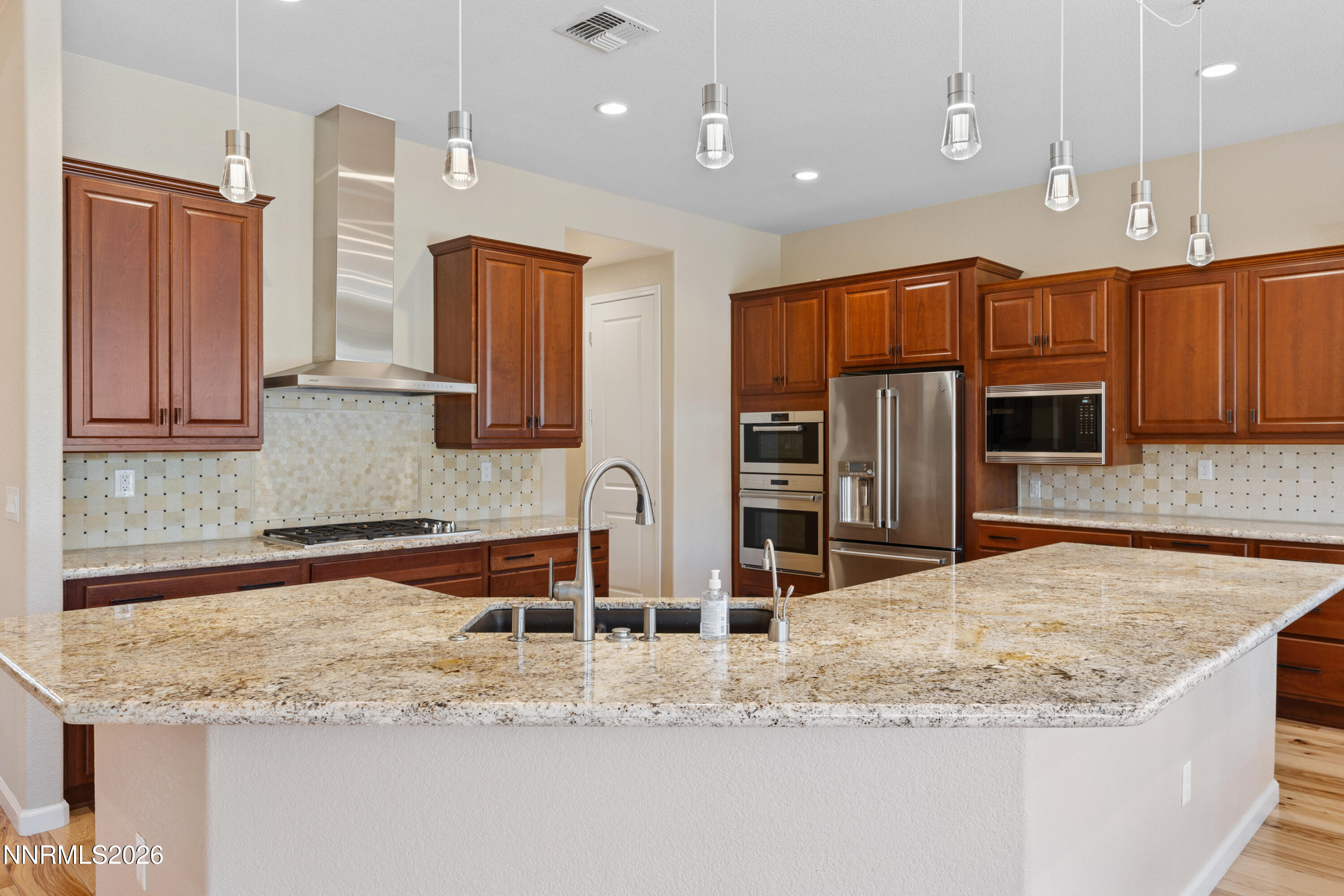 9827 Dyevera Lane
