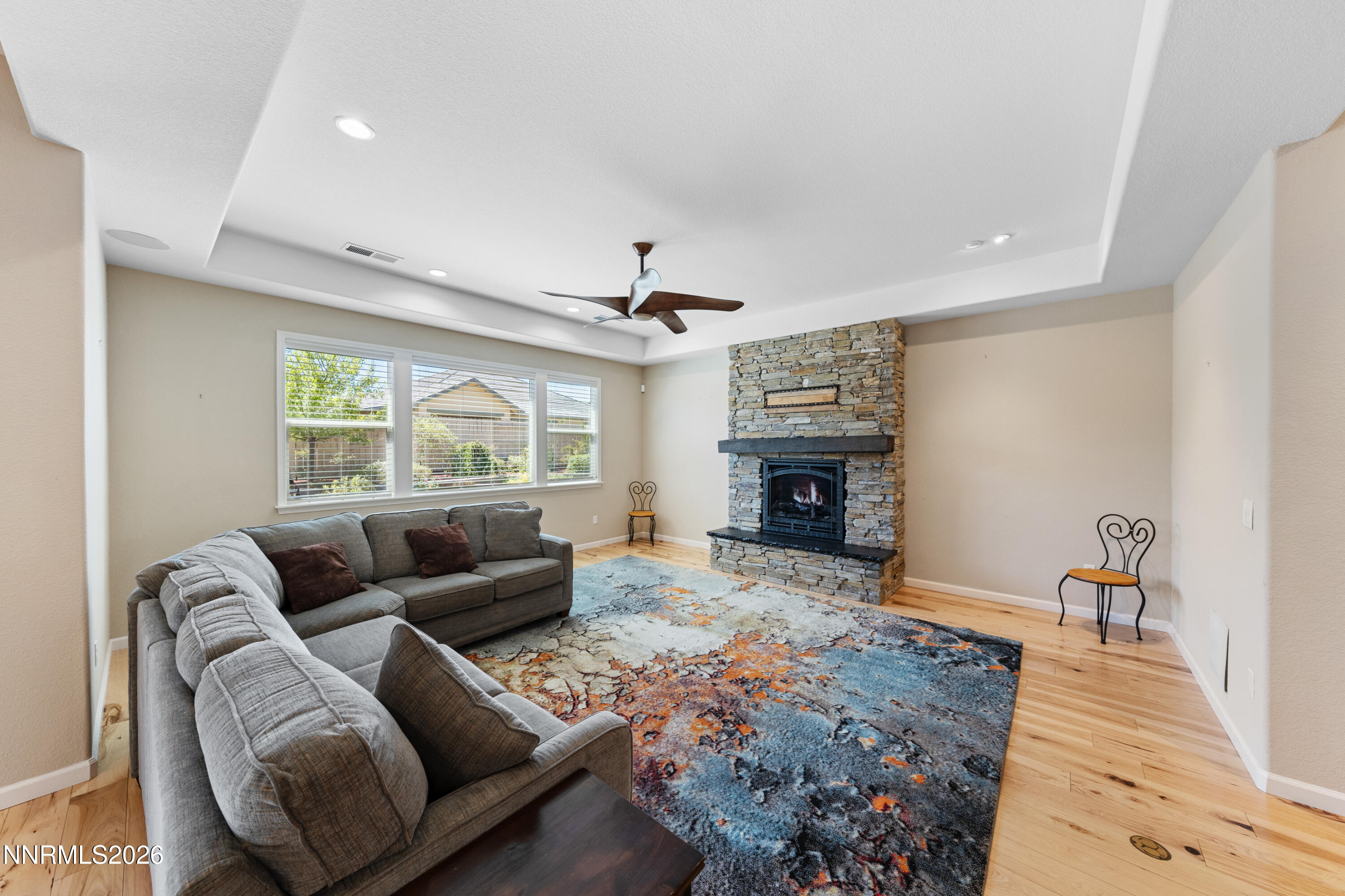 9827 Dyevera Lane