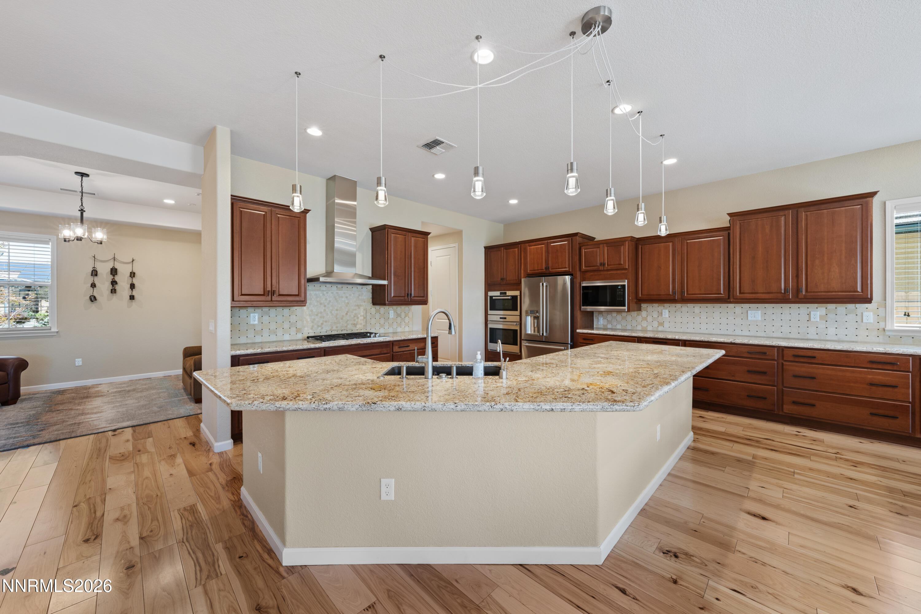 9827 Dyevera Lane