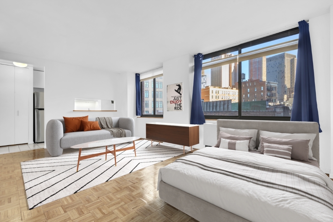 295 GREENWICH Street 9ON