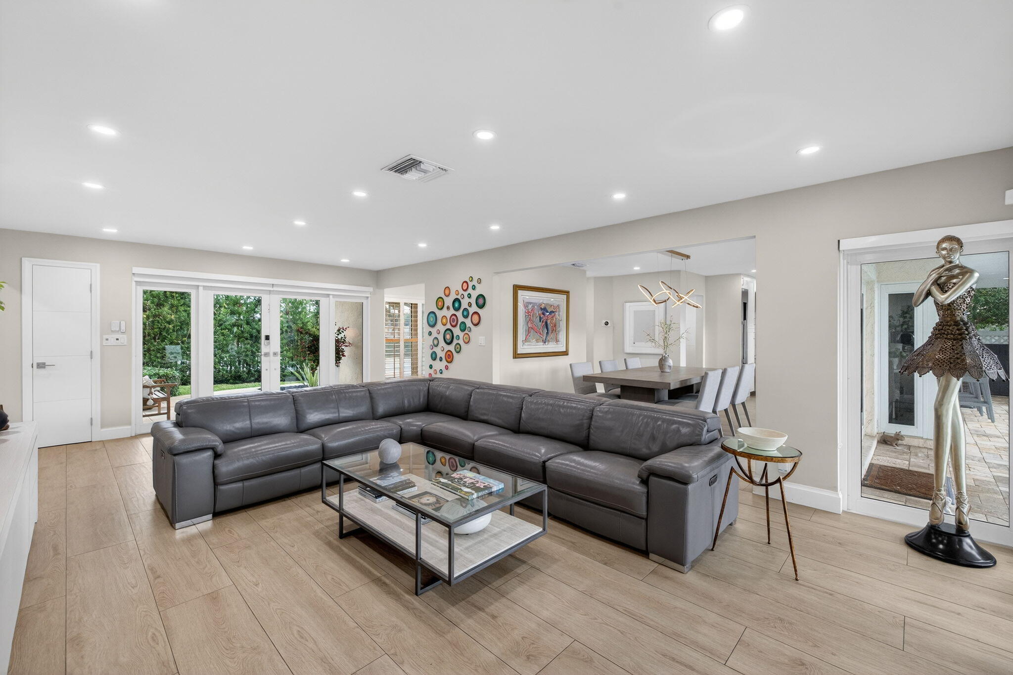 2760 NE 55th Street
