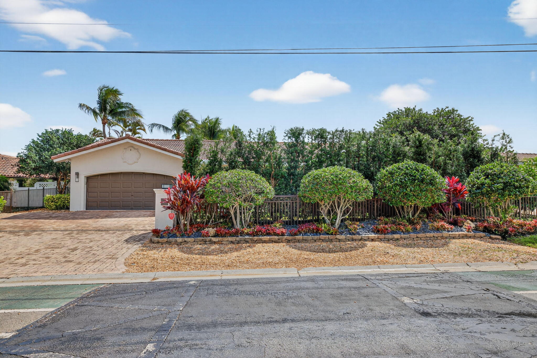 2760 NE 55th Street