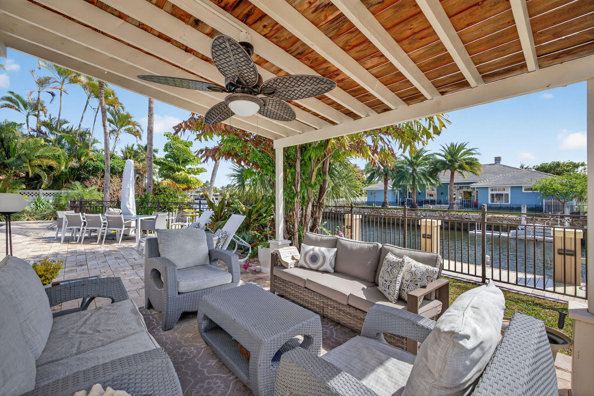2760 NE 55th Street