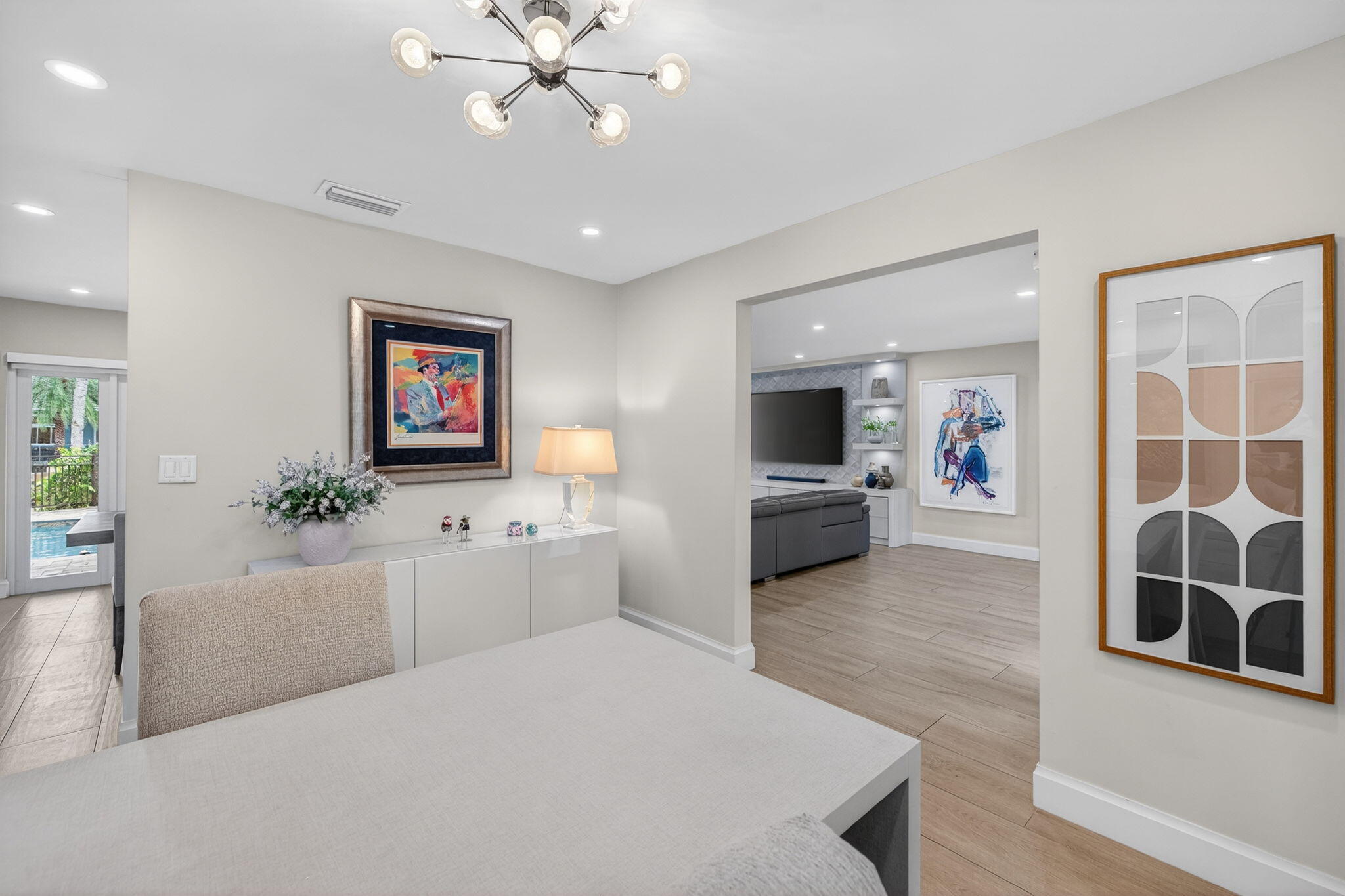 2760 NE 55th Street