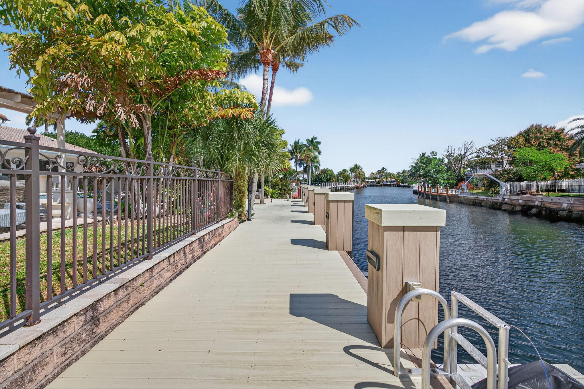 2760 NE 55th Street