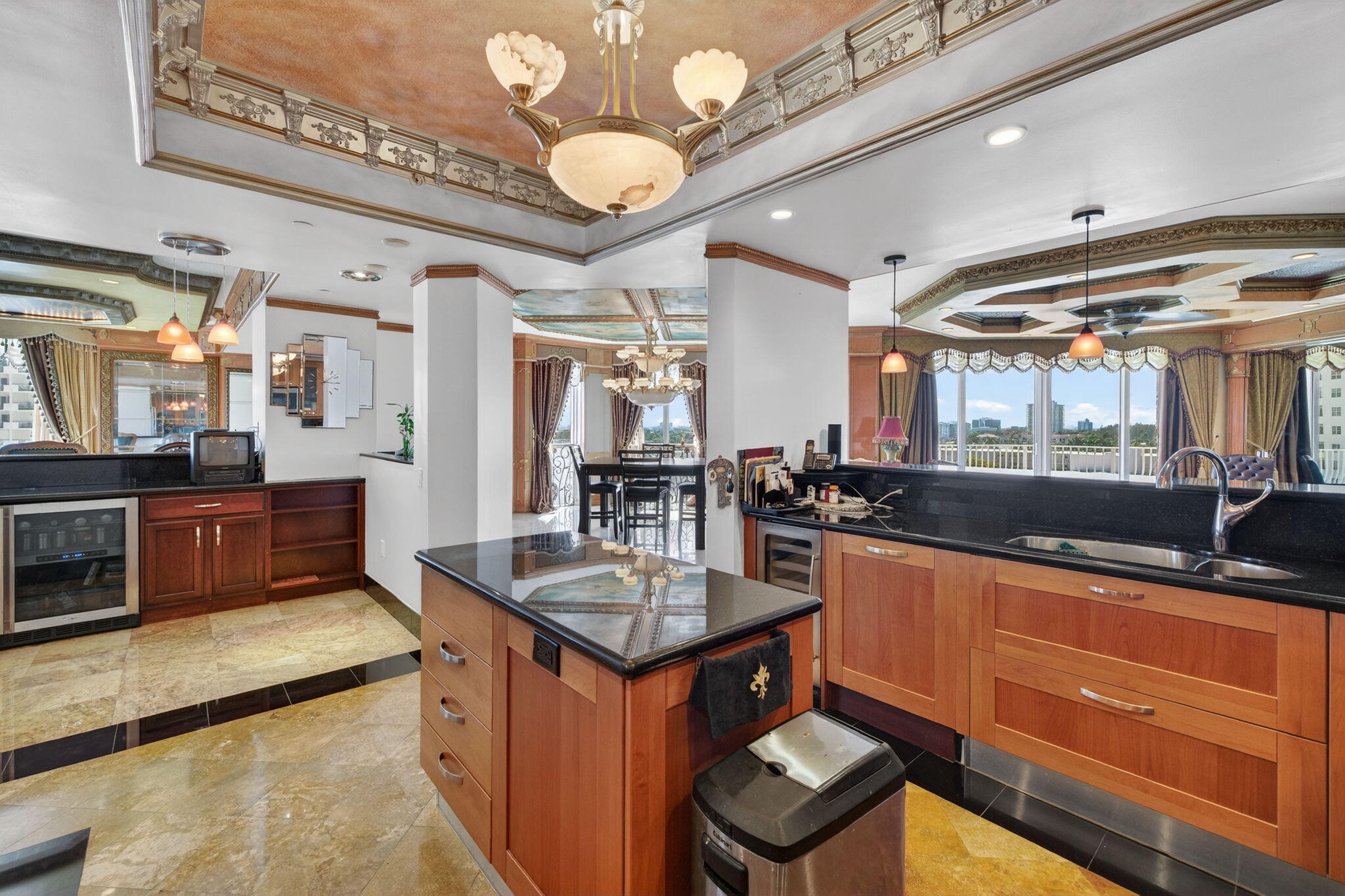 1460 S Ocean Blvd 701, Lauderdale-By-The-Sea Unit: 701