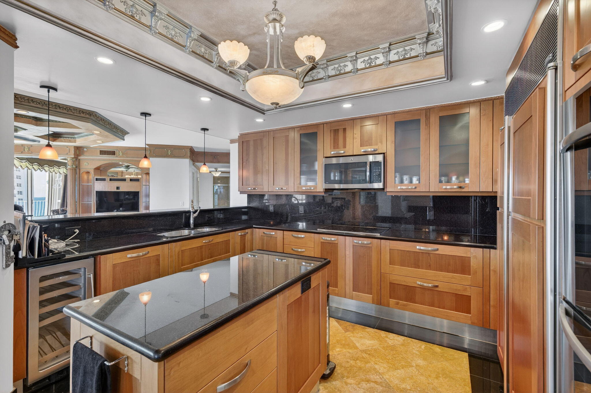 1460 S Ocean Blvd 701, Lauderdale-By-The-Sea Unit: 701