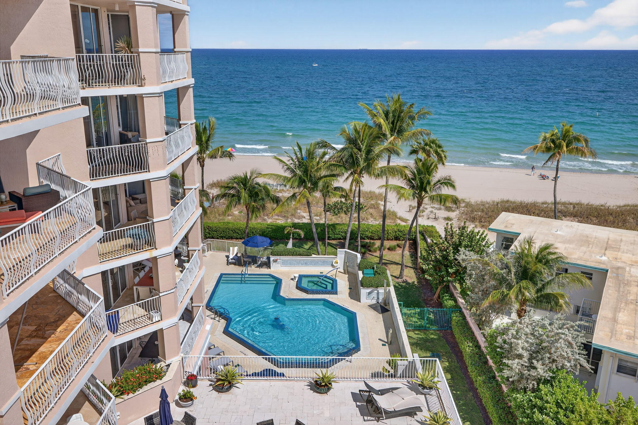 1460 S Ocean Blvd 701, Lauderdale-By-The-Sea Unit: 701