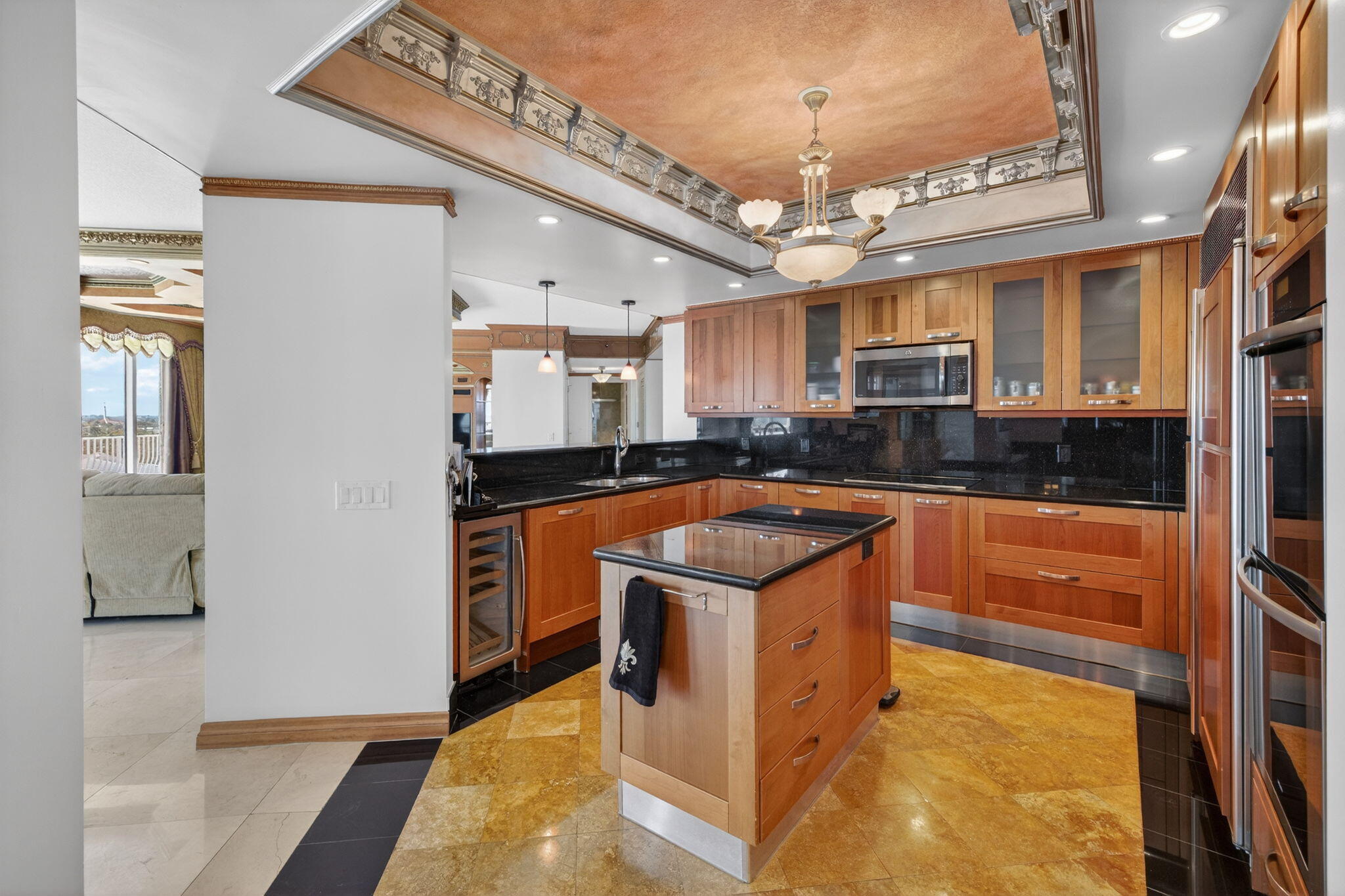 1460 S Ocean Blvd 701, Lauderdale-By-The-Sea Unit: 701