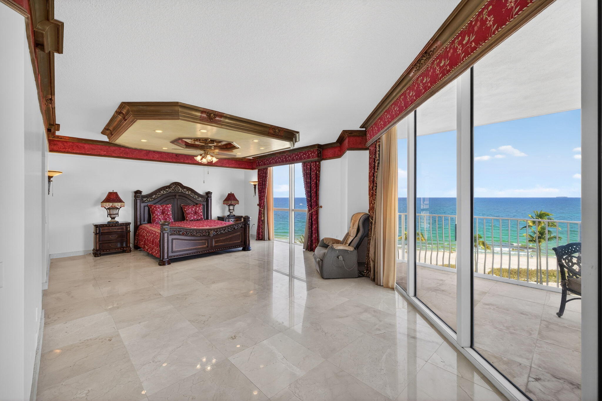 1460 S Ocean Blvd 701, Lauderdale-By-The-Sea Unit: 701