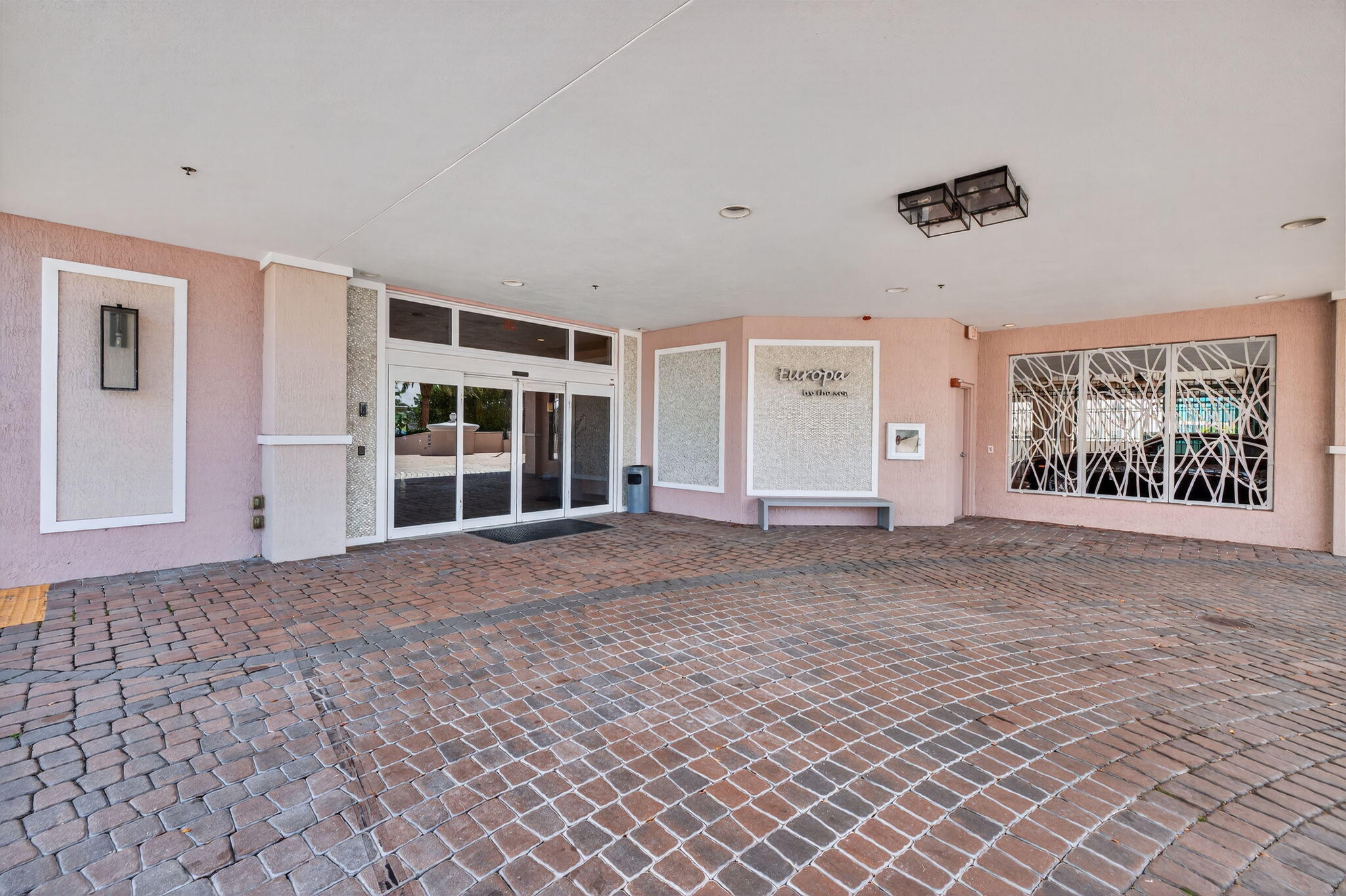 1460 S Ocean Blvd 701, Lauderdale-By-The-Sea Unit: 701