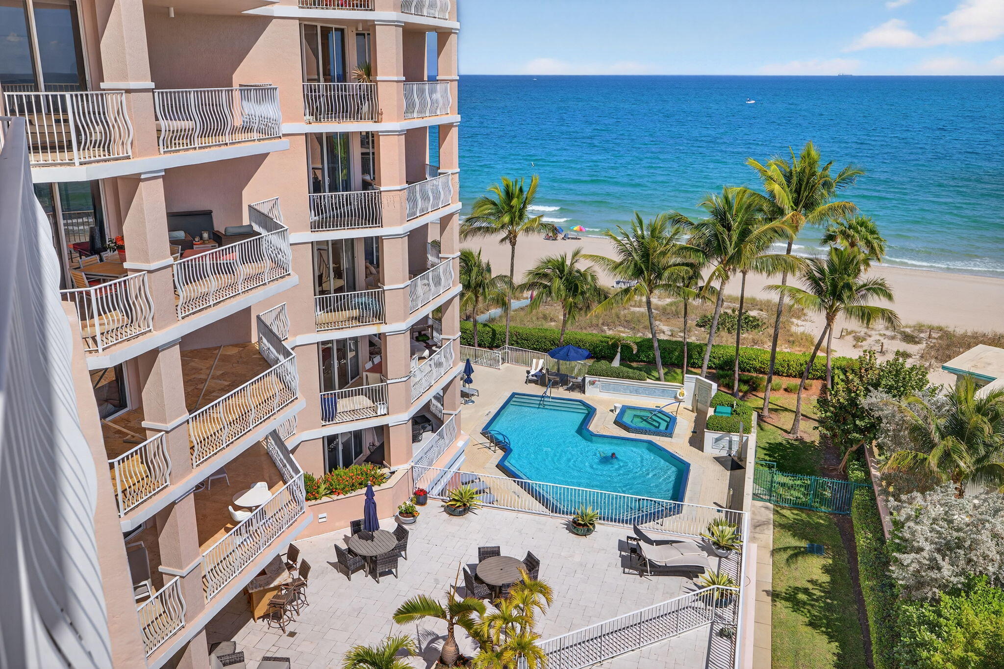 1460 S Ocean Blvd 701, Lauderdale-By-The-Sea Unit: 701
