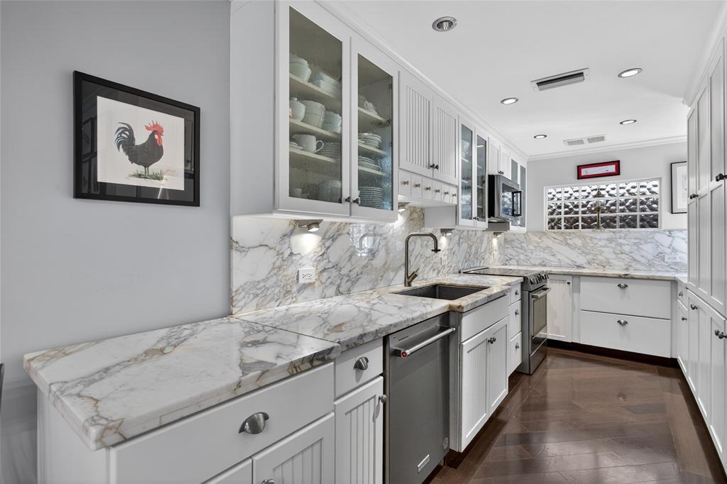 210 Washingtonia Ave, Lauderdale-By-The-Sea