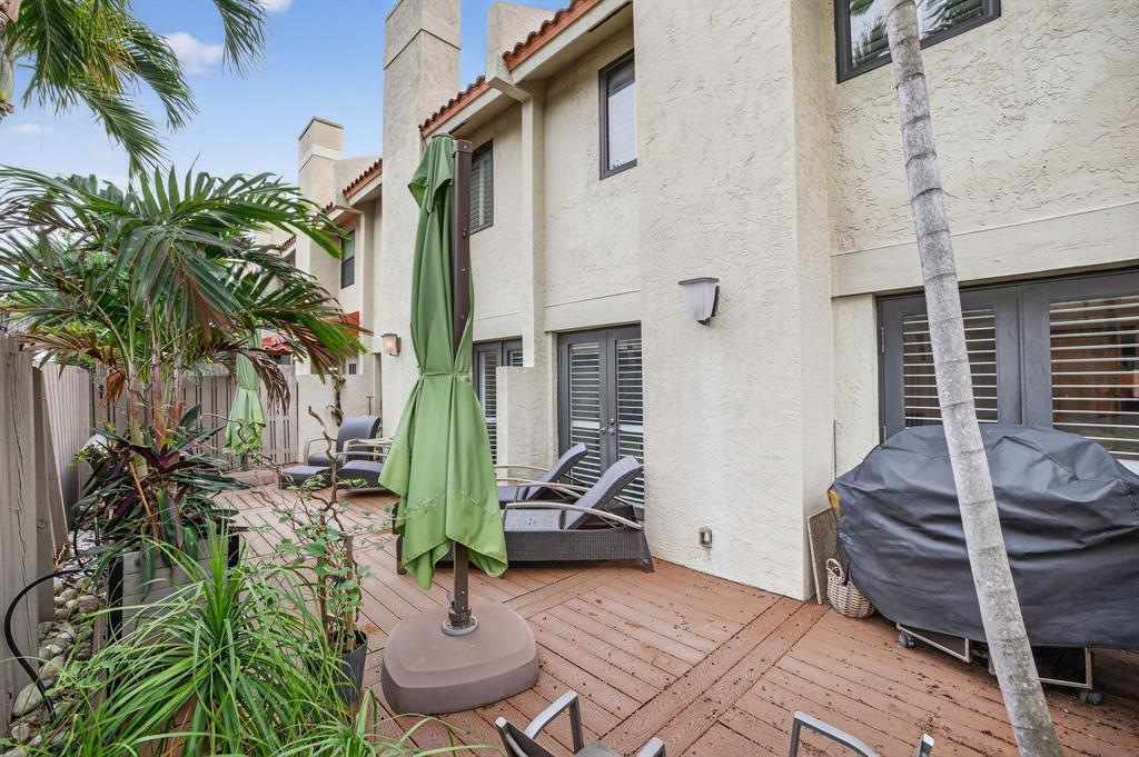 210 Washingtonia Ave, Lauderdale-By-The-Sea