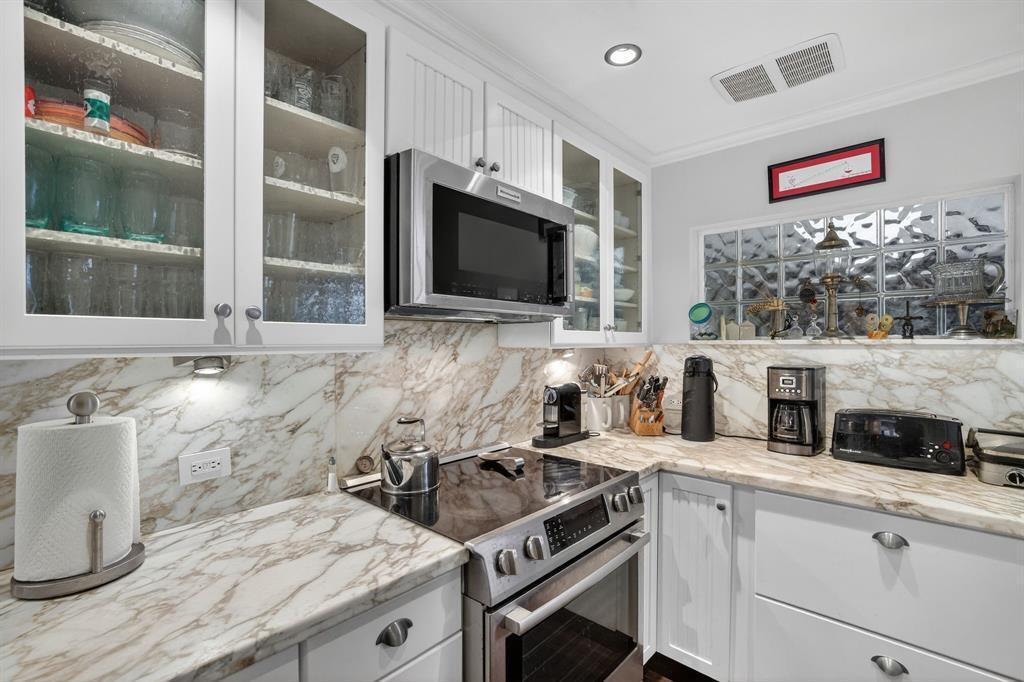 210 Washingtonia Ave, Lauderdale-By-The-Sea