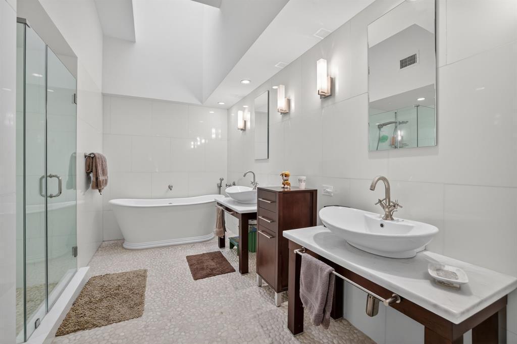 210 Washingtonia Ave, Lauderdale-By-The-Sea