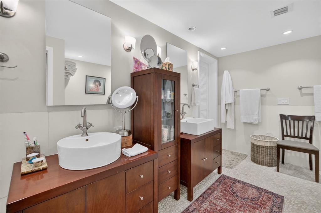 210 Washingtonia Ave, Lauderdale-By-The-Sea