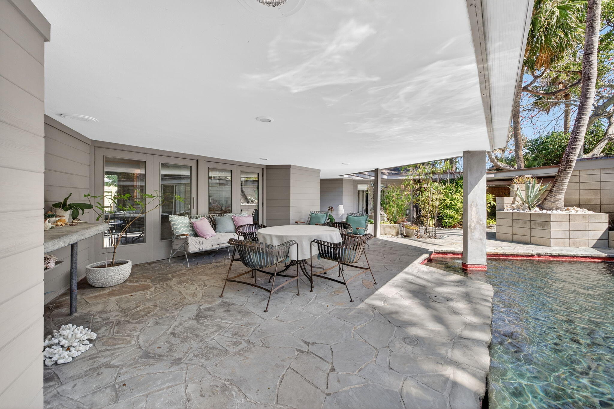 2040 Coral Reef Drive, Lauderdale-By-The-Sea