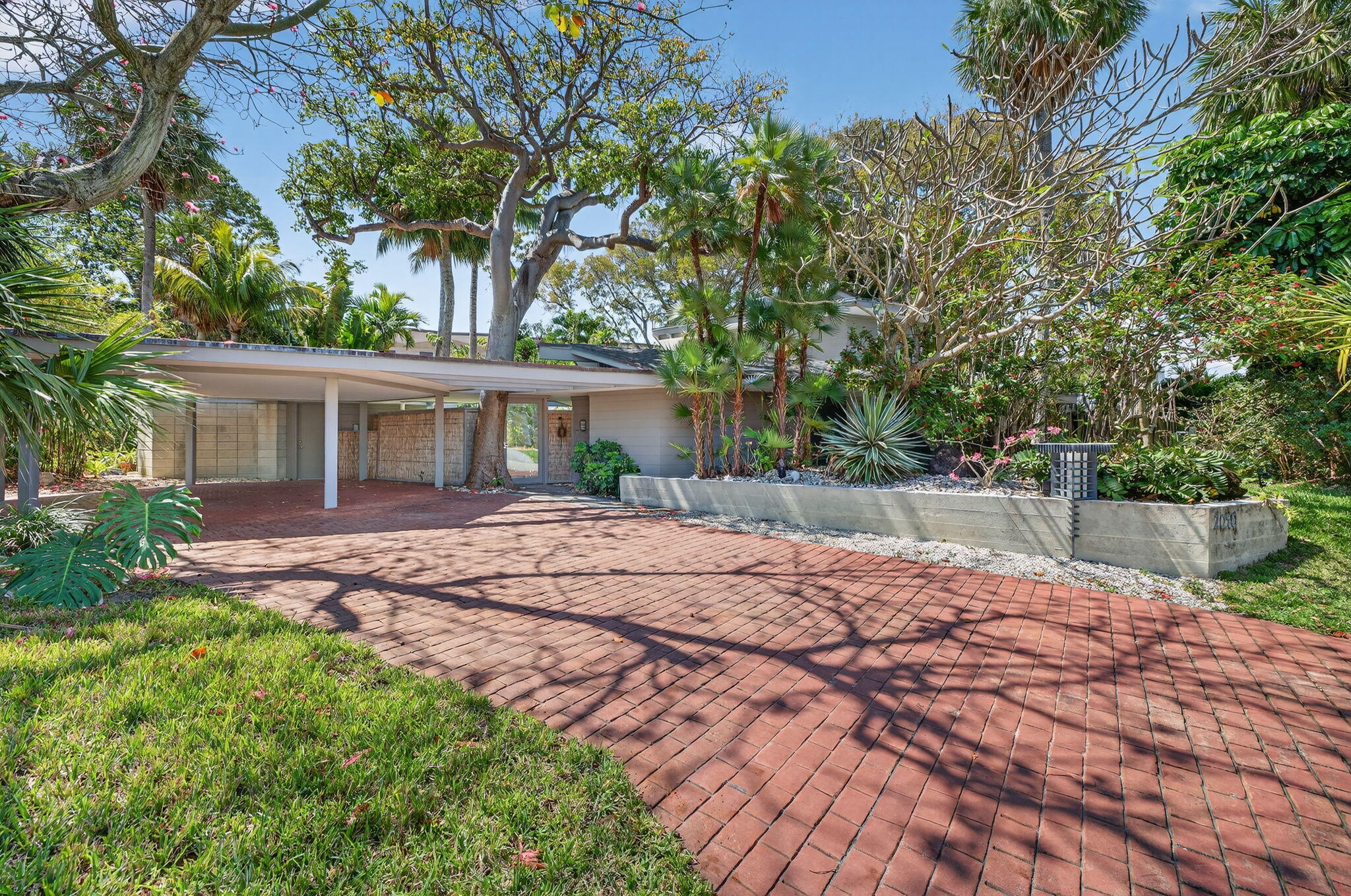 2040 Coral Reef Drive, Lauderdale-By-The-Sea