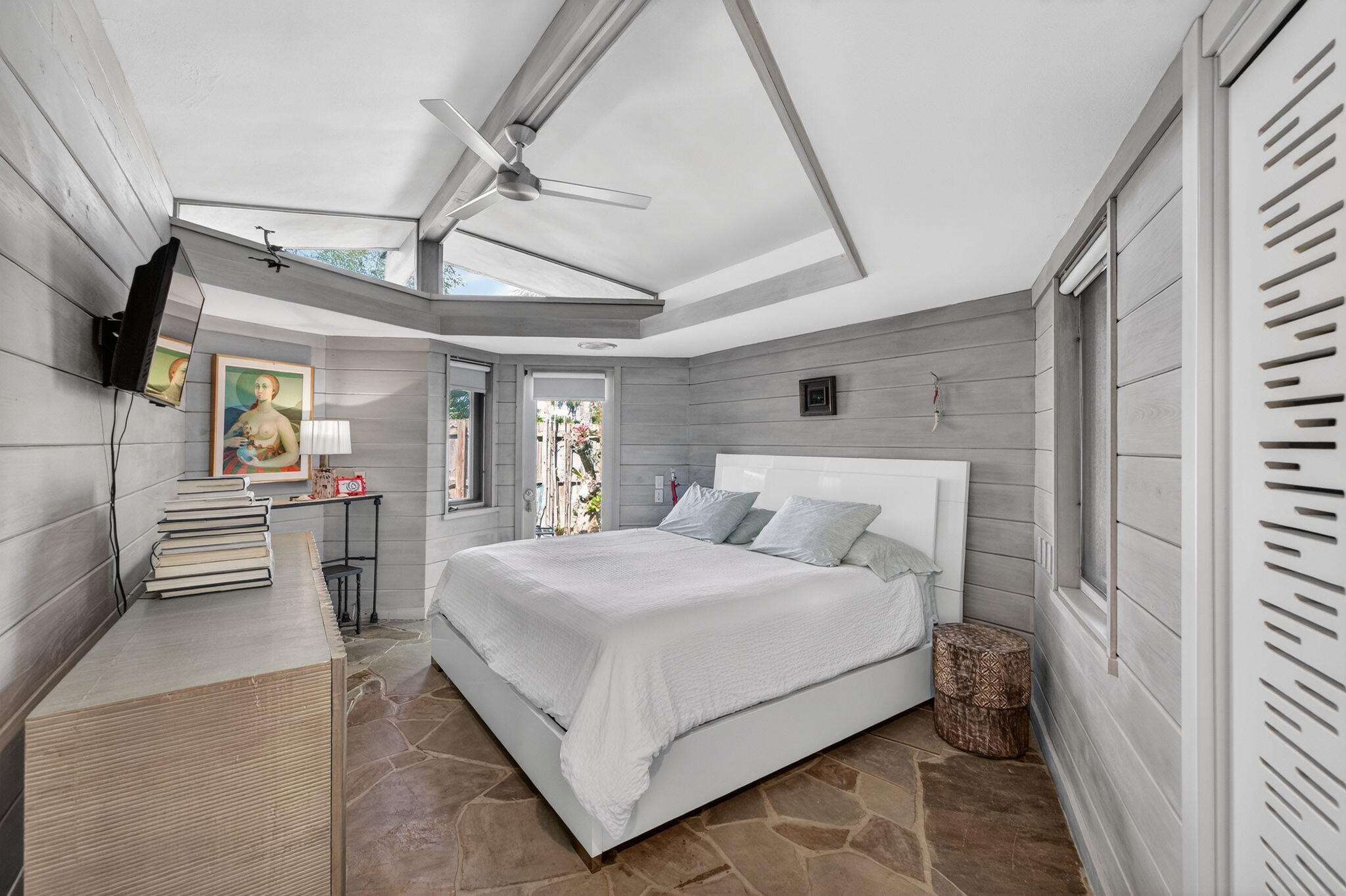 2040 Coral Reef Drive, Lauderdale-By-The-Sea