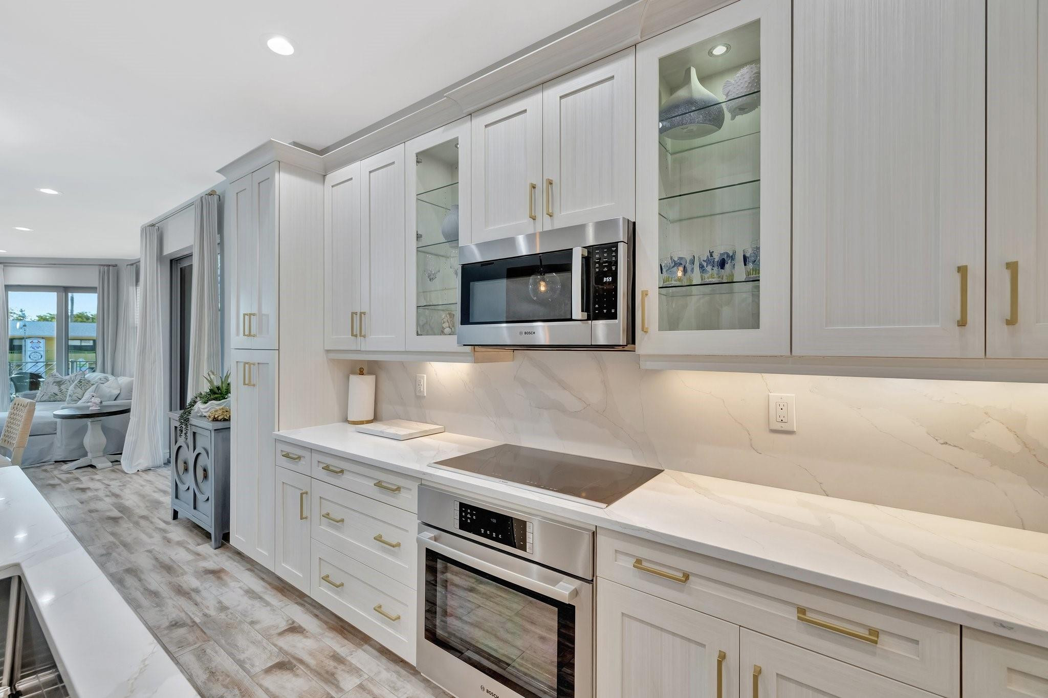 4511 El Mar Drive 210, Lauderdale-By-The-Sea Unit: 210