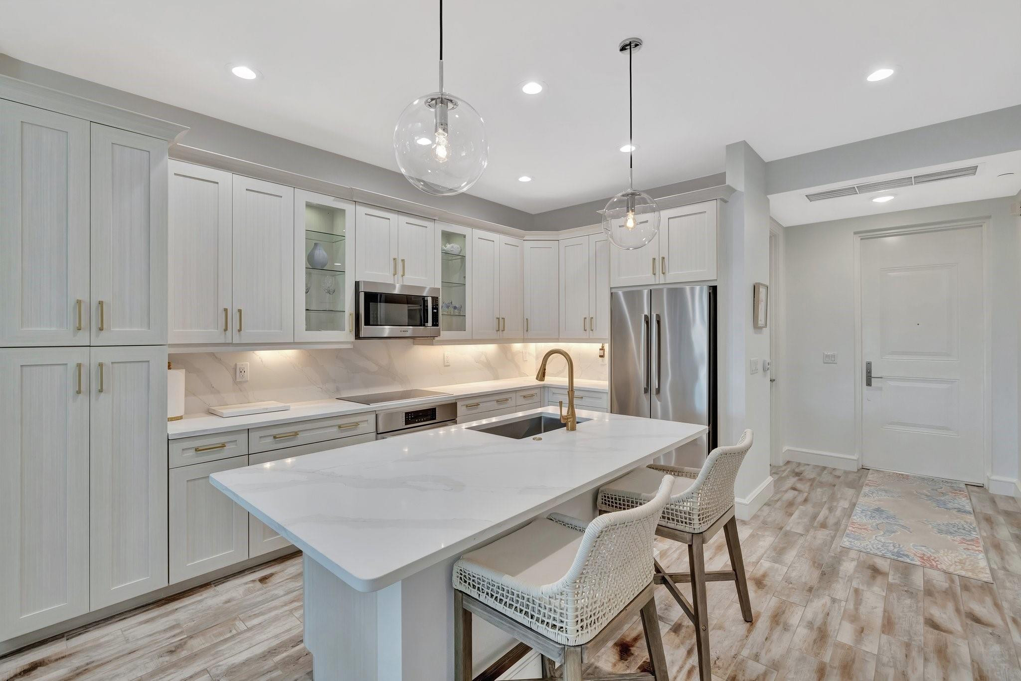 4511 El Mar Drive 210, Lauderdale-By-The-Sea Unit: 210