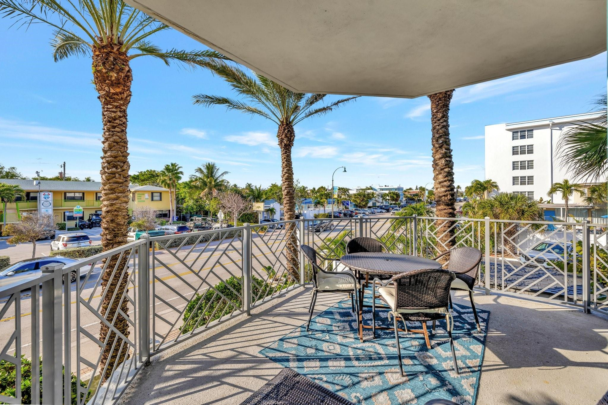 4511 El Mar Drive 210, Lauderdale-By-The-Sea Unit: 210