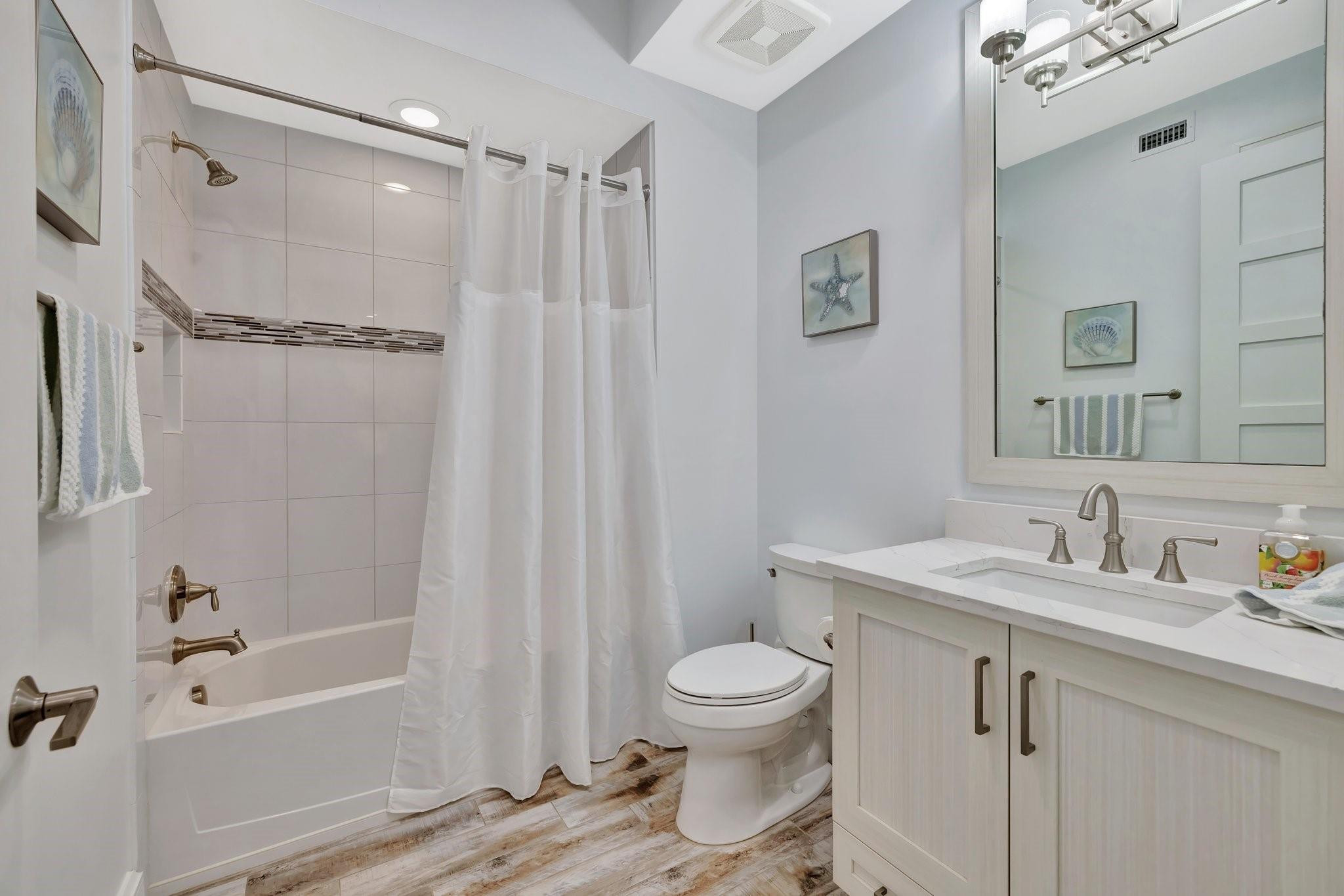 4511 El Mar Drive 210, Lauderdale-By-The-Sea Unit: 210