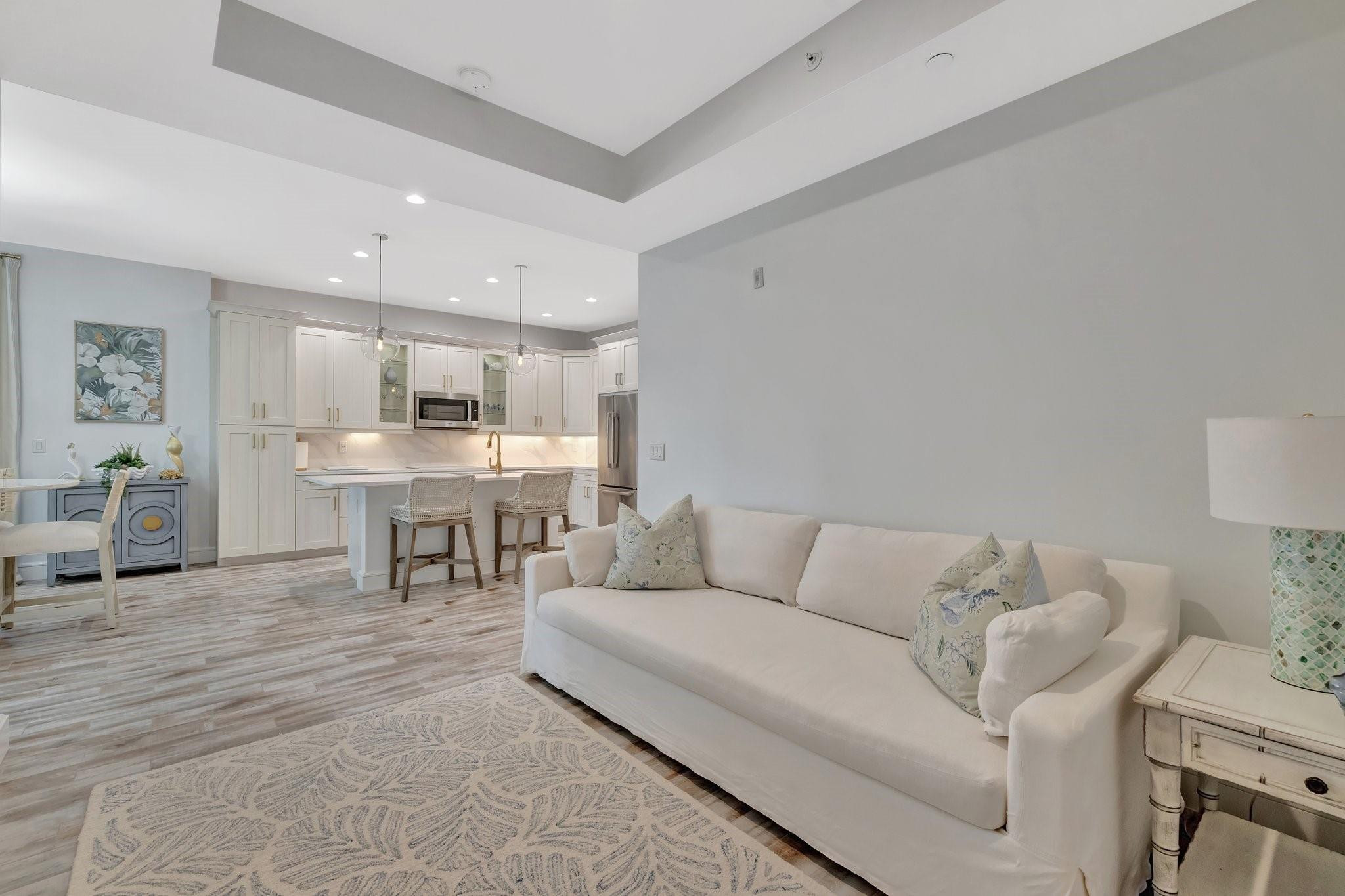 4511 El Mar Drive 210, Lauderdale-By-The-Sea Unit: 210