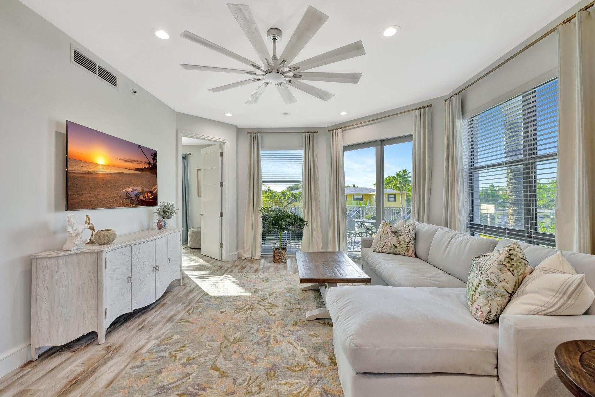 4511 El Mar Drive 210, Lauderdale-By-The-Sea Unit: 210