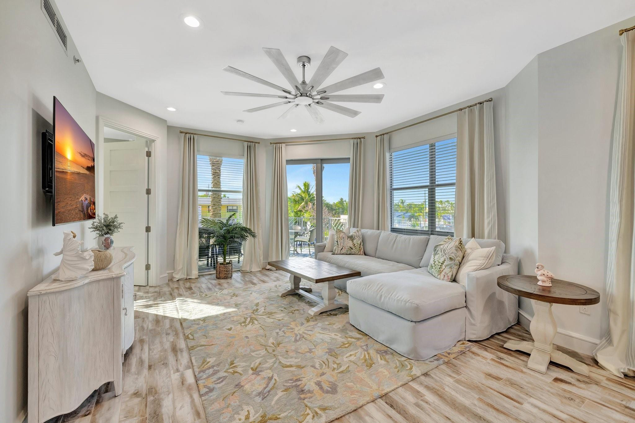 4511 El Mar Drive 210, Lauderdale-By-The-Sea Unit: 210