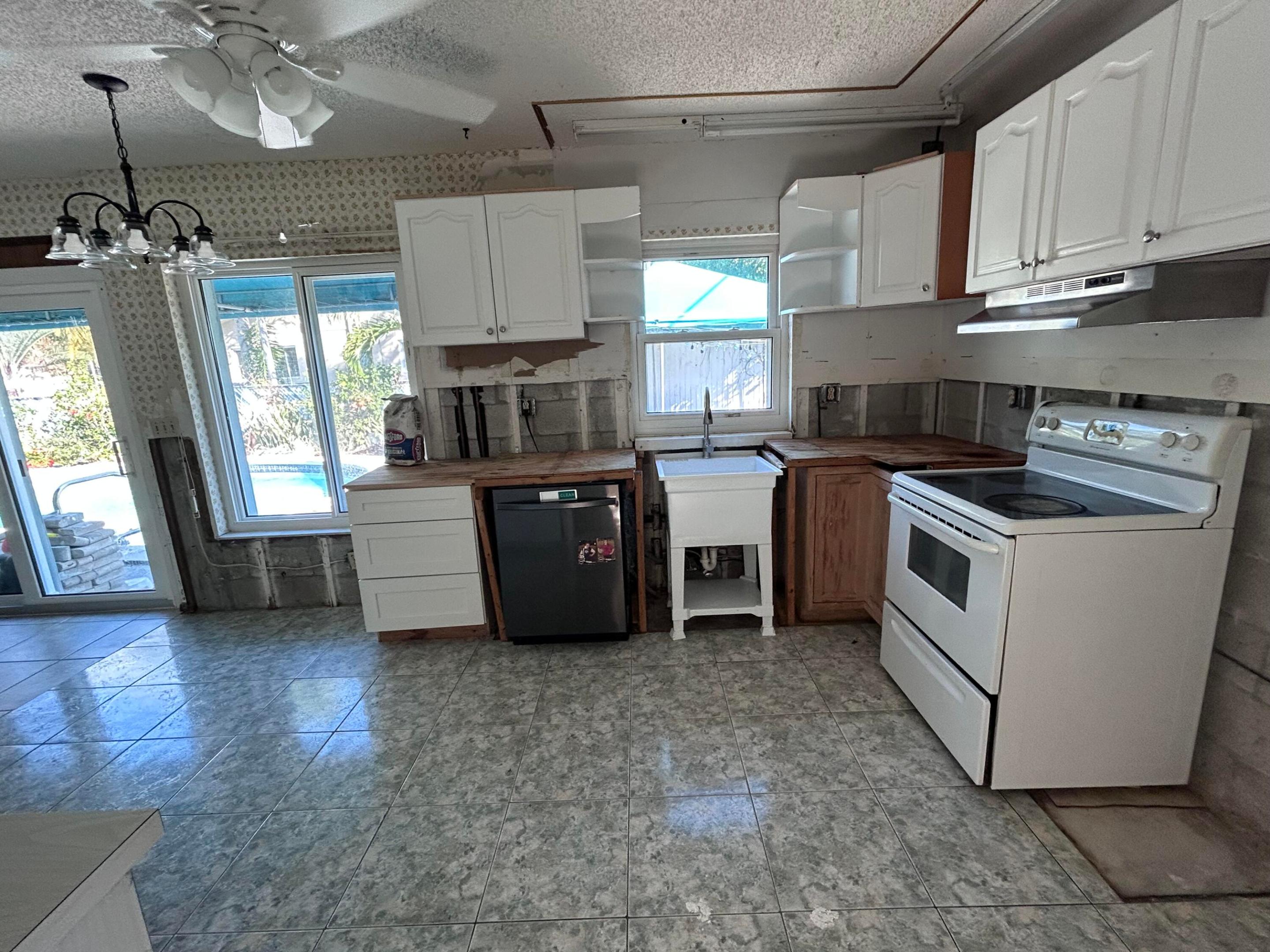331 SE 5th Court