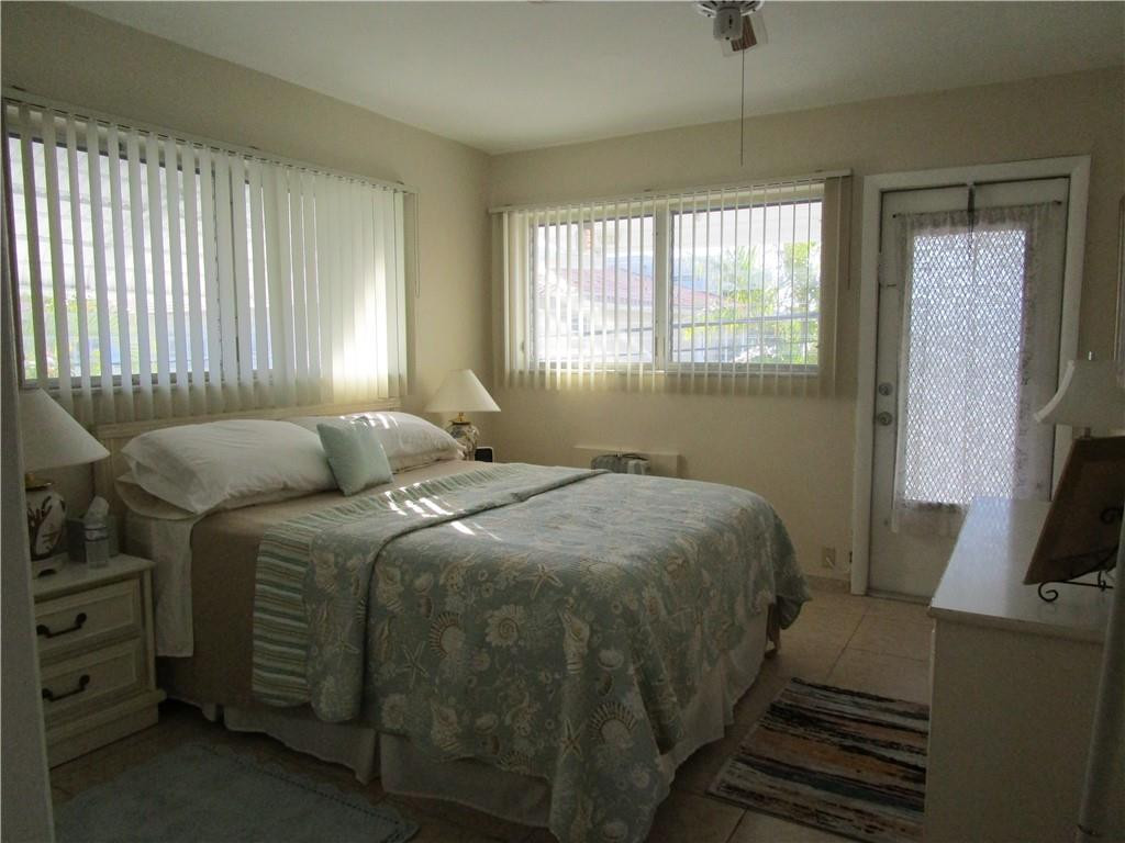 2000 NE 51st Court 201
